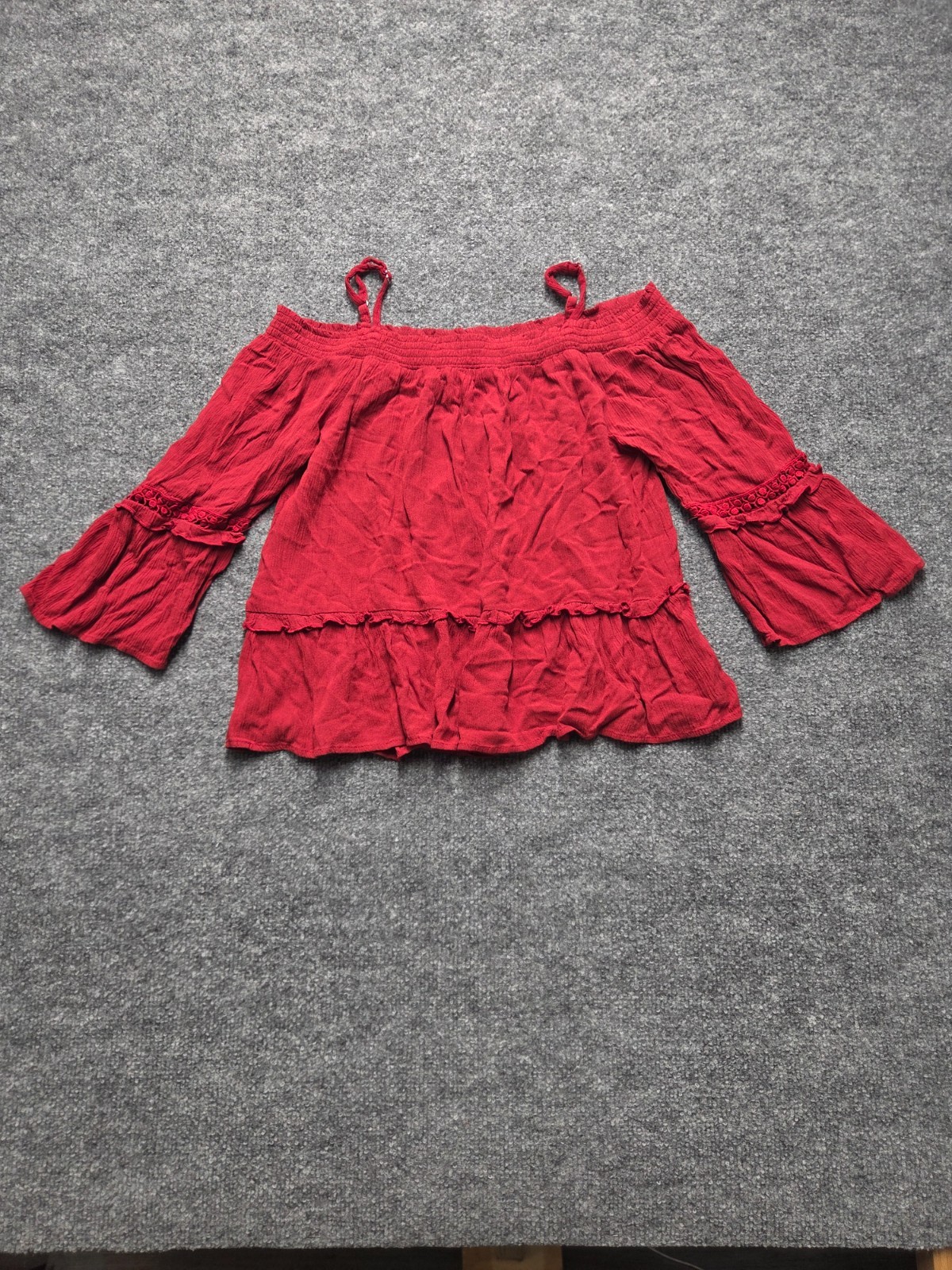 By & By Women’s Top Blouse Shirt Red Size Medium Ruffled Off Shoulder Straps