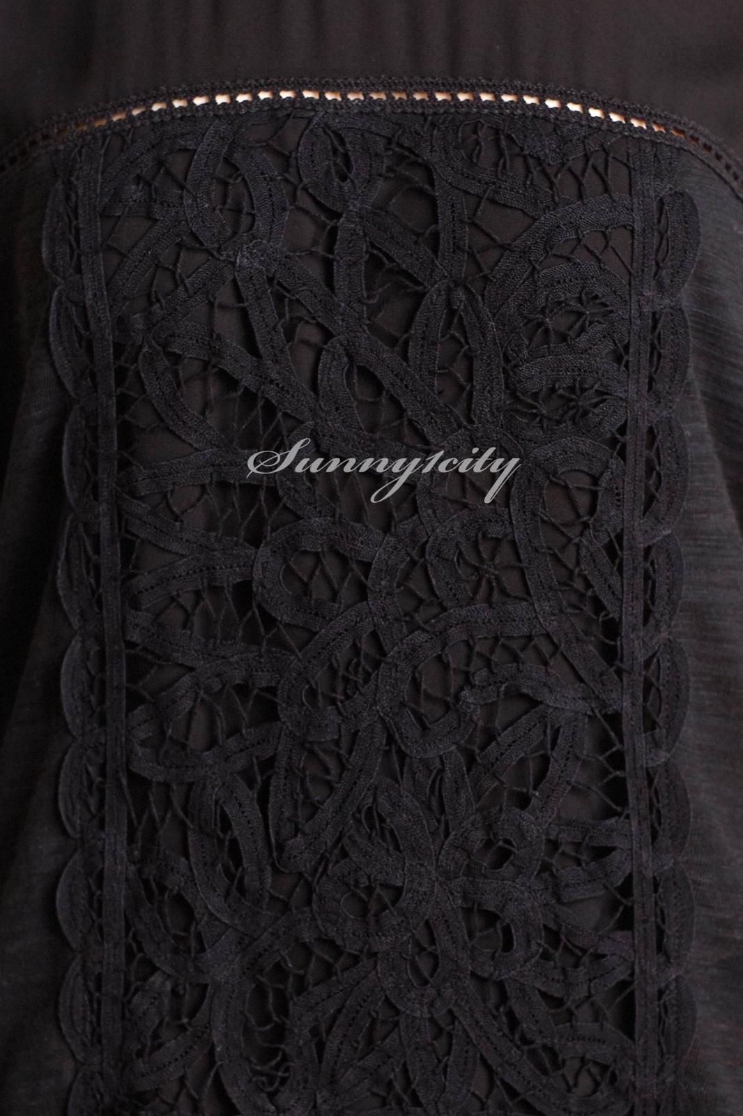 NWT XS Anthropologie Tayrona Lace Top by Meadow Rue Black color, Simply Elegant