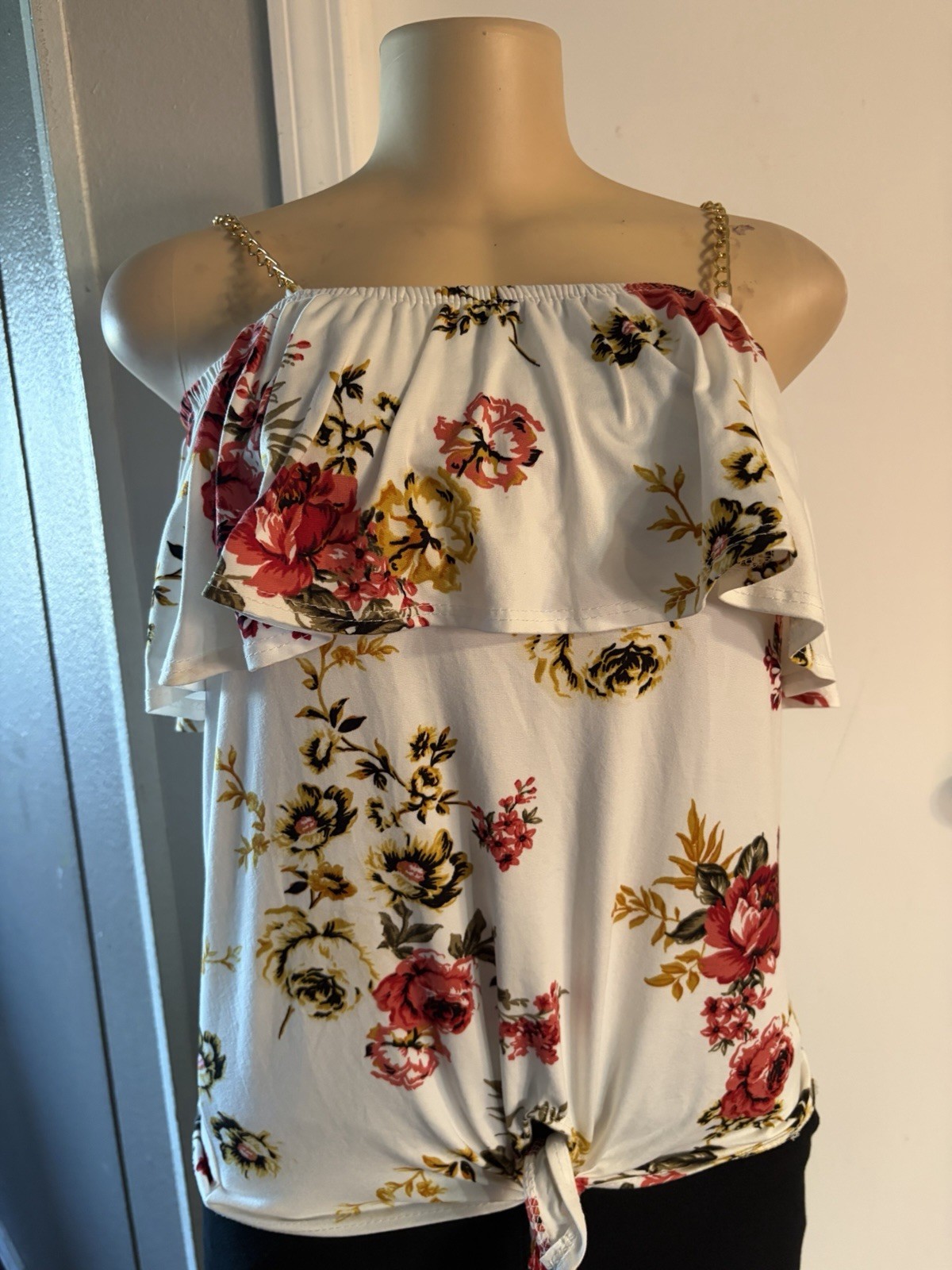 Top Fashion of NY Women’s M Off Shoulder Floral Ruffle Chain Strap Knit Top