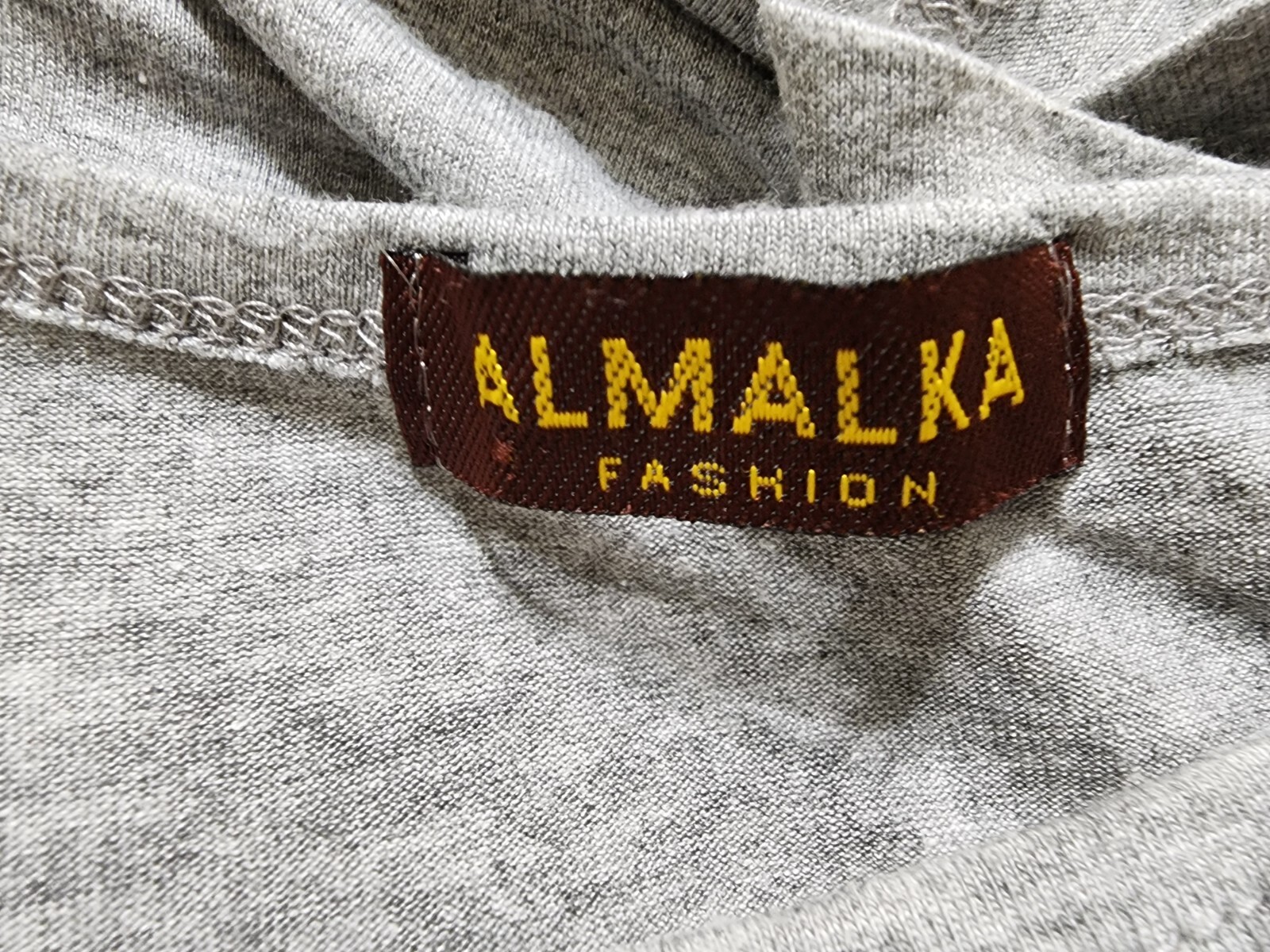 ALMALKA Fashion Womens Gray Sequins Diva Tee Shirt Tunic Top Short Sleeve Sz.M-L