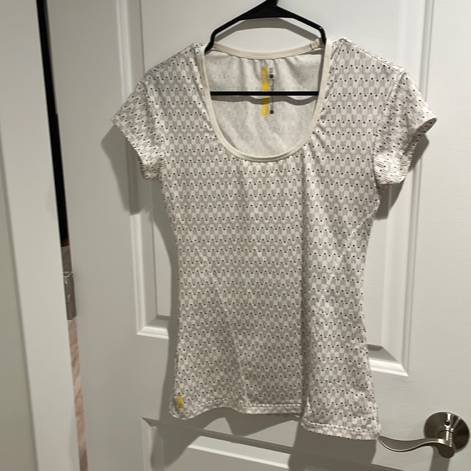 Lole quick dry patterned white tshirt small