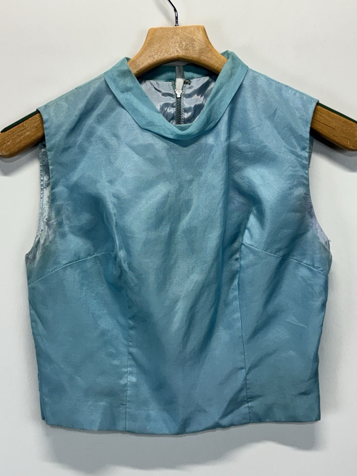 True Vintage Fitted Crop Top Shirt Blue Women’s Full Zip Back Darting 60s READ