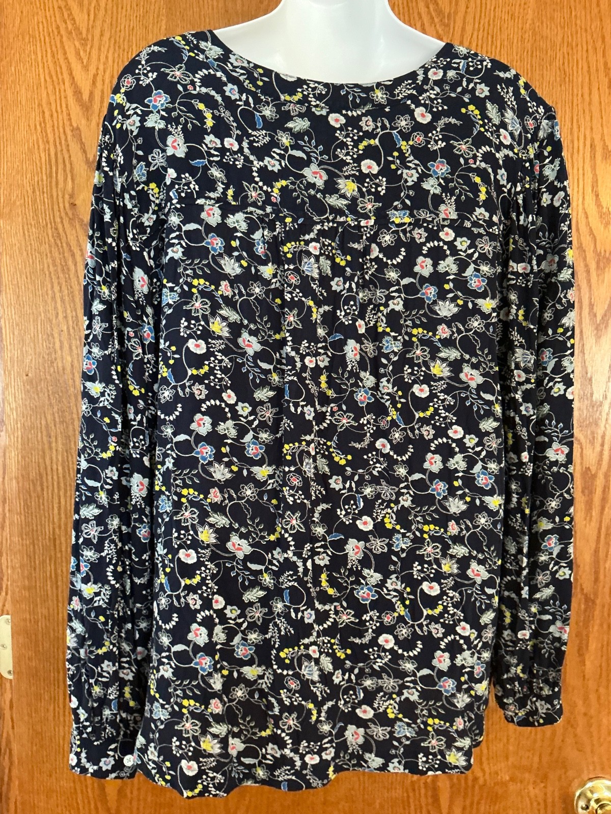 Womens XL Navy Blue Floral Top Gap 100% Modal Machine Wash India