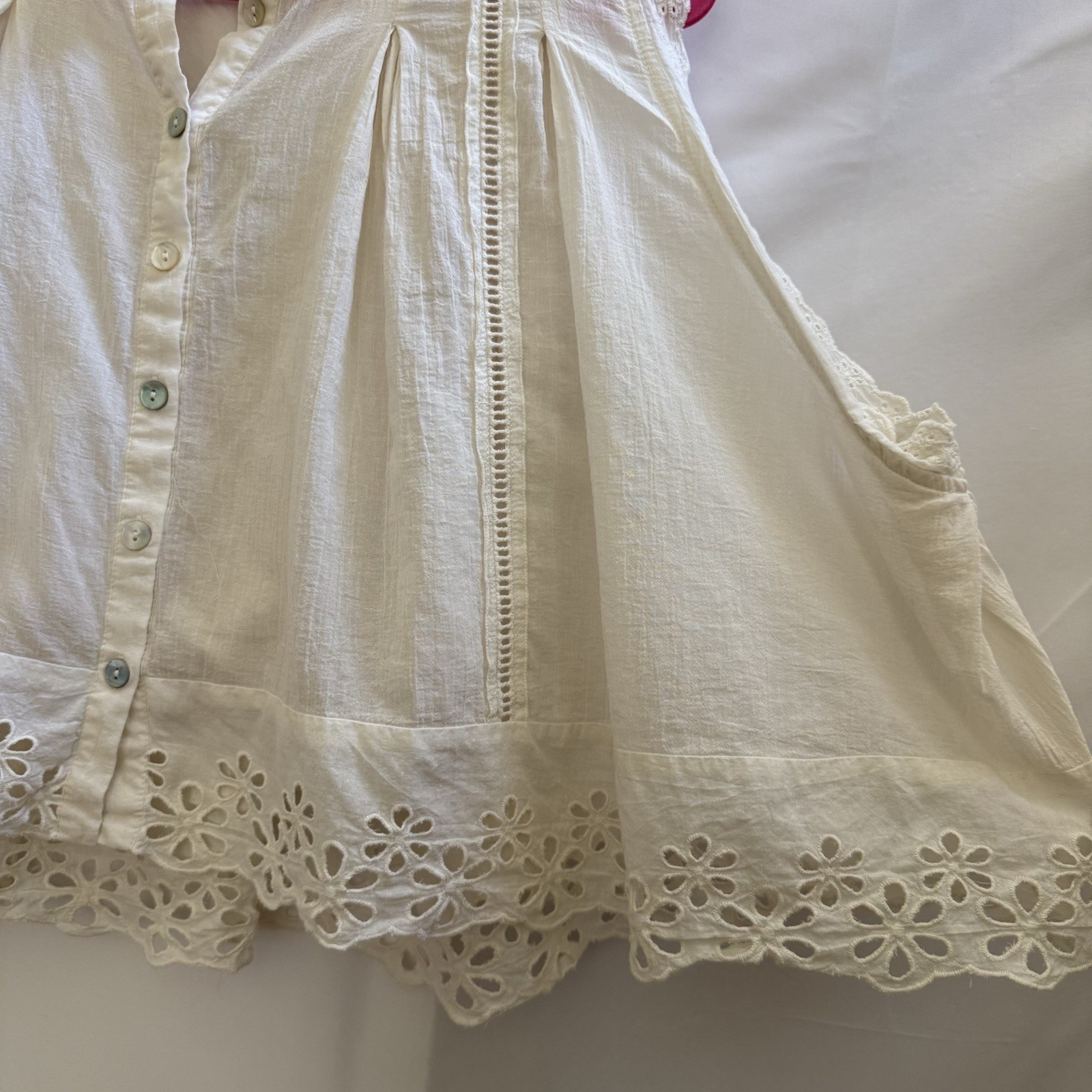 Stitch + Feather Cotton Eyelet Crochet Cropped Tank Top M Beige Boho Cottagcore