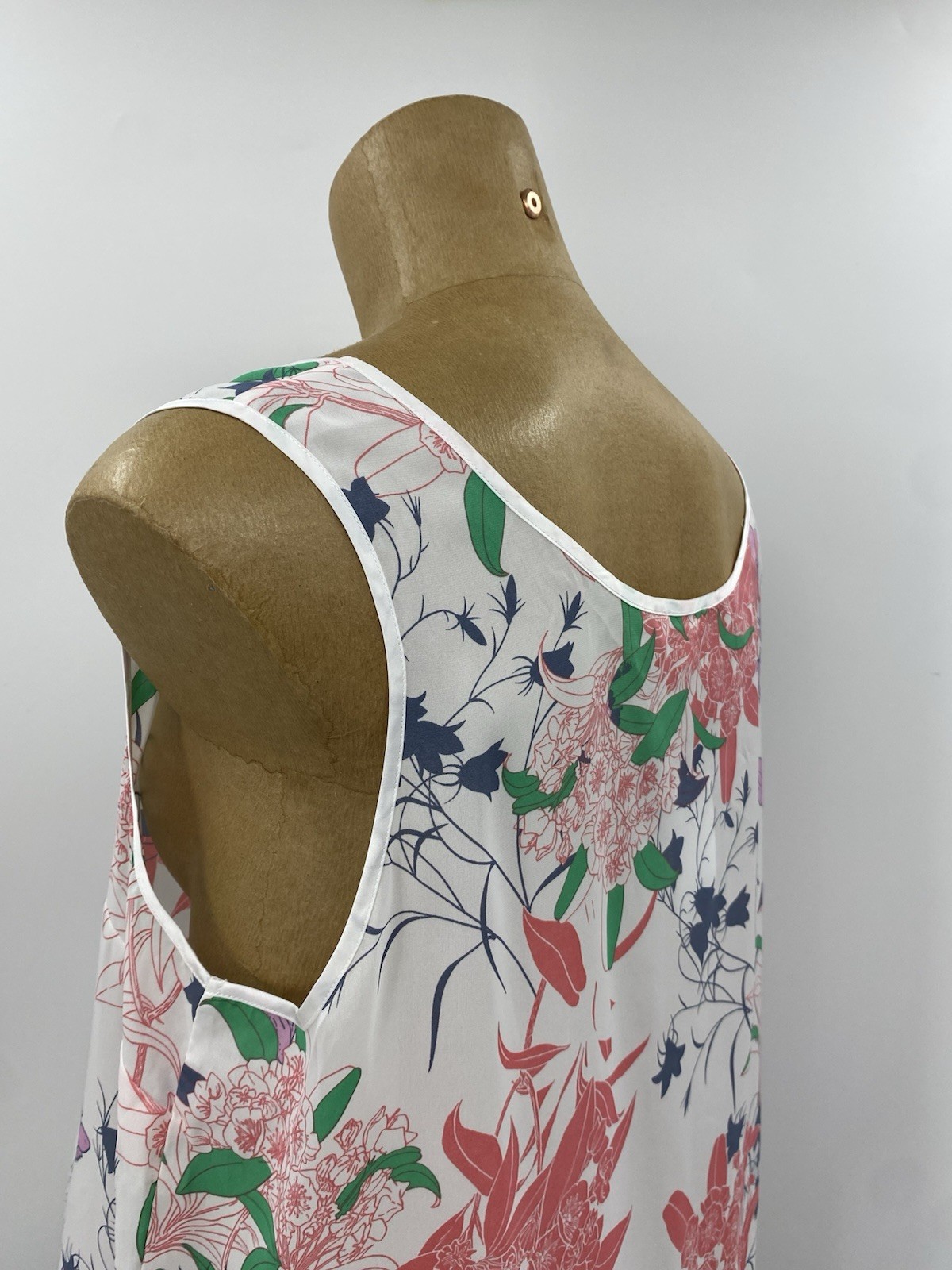 New! J Crew XL 14/16 Multicolor Floral Sateen Trim Tank Top Shirt Women Darts