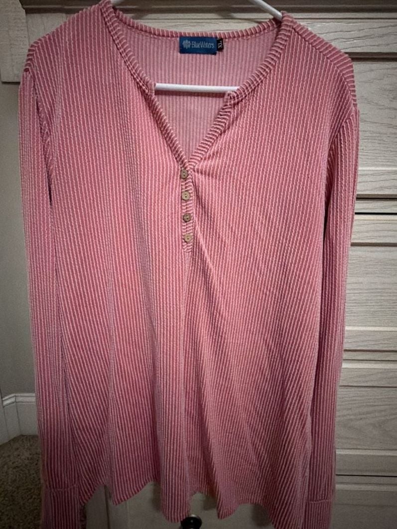Blue Waters Women’s Ribbed Long Sleeve V-Neck Henley Top with Thumbholes