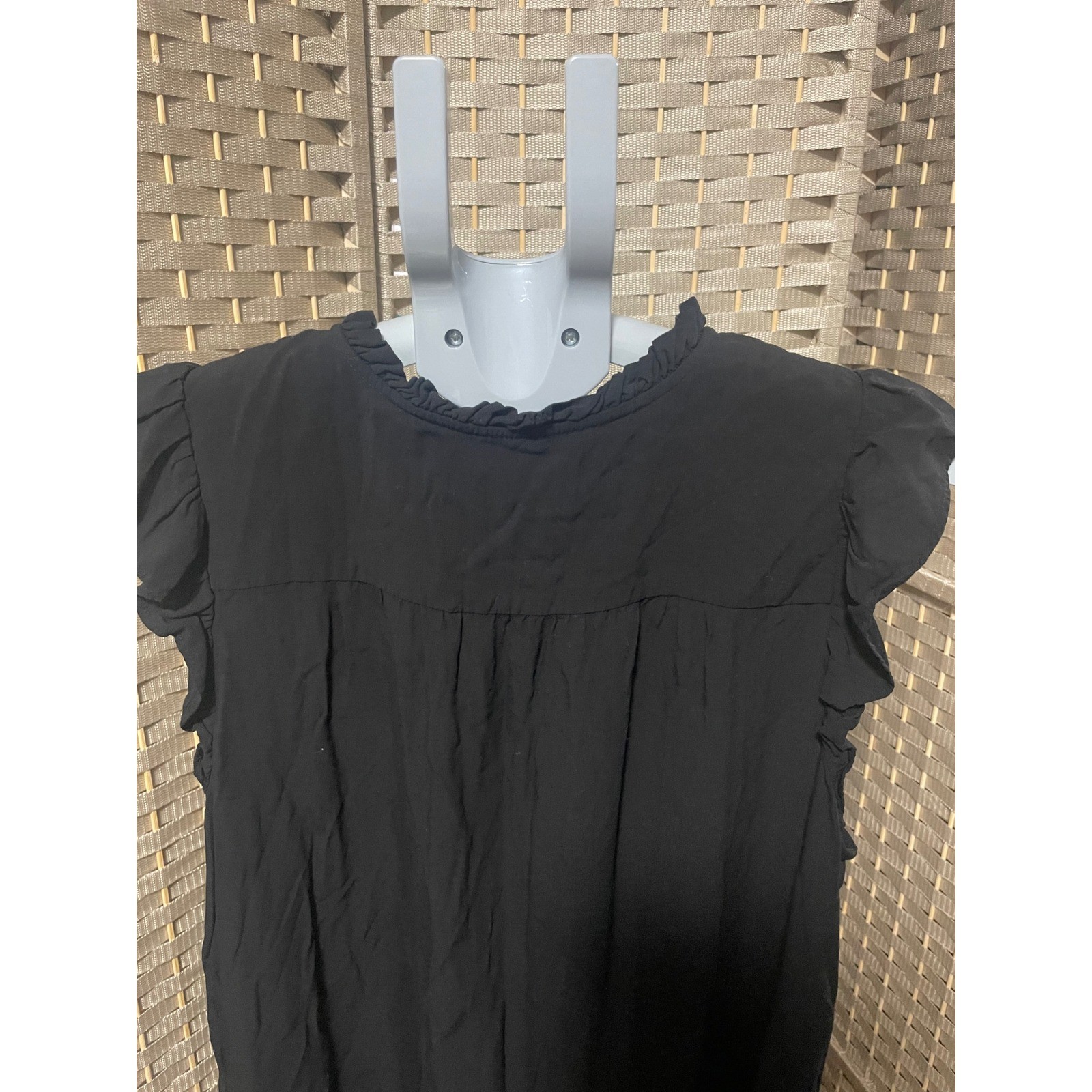 LOFT Black Eyelet Embroidered Ruffle Neck Flutter Sleeve Blouse XL
