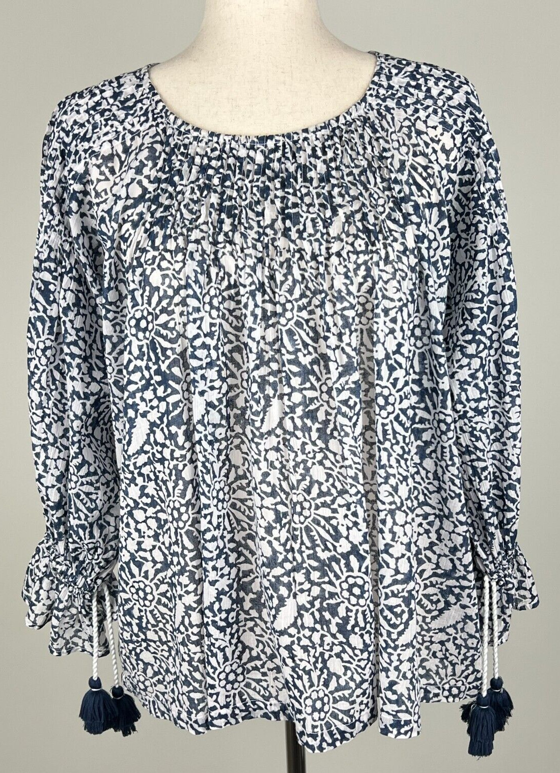 ROLLER RABBIT L/S Lightweight Cotton Gauze Floral Blouse w/Tassel Cuffs- L, Blue