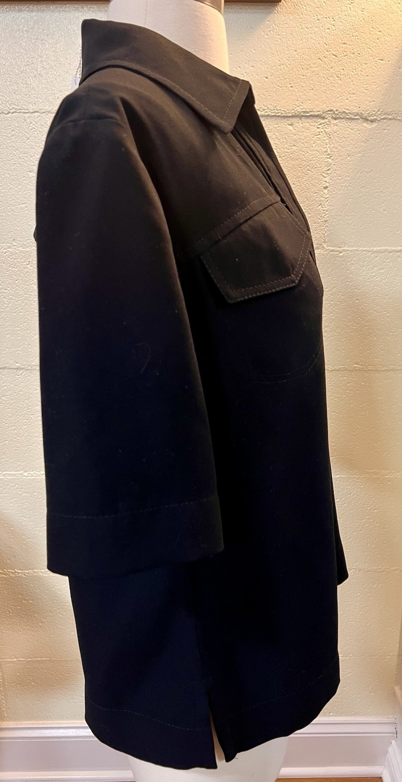 NWT Trina Turk Black Blouse Top With Pockets Size Small Made In USA