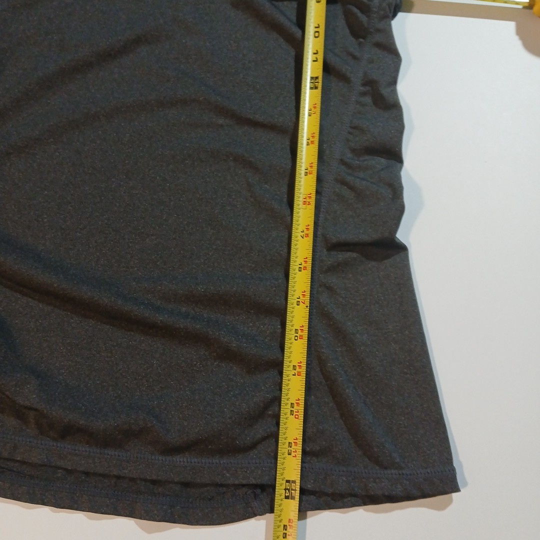 Neleus women’s size large gray tank top reflective super soft and stretchy