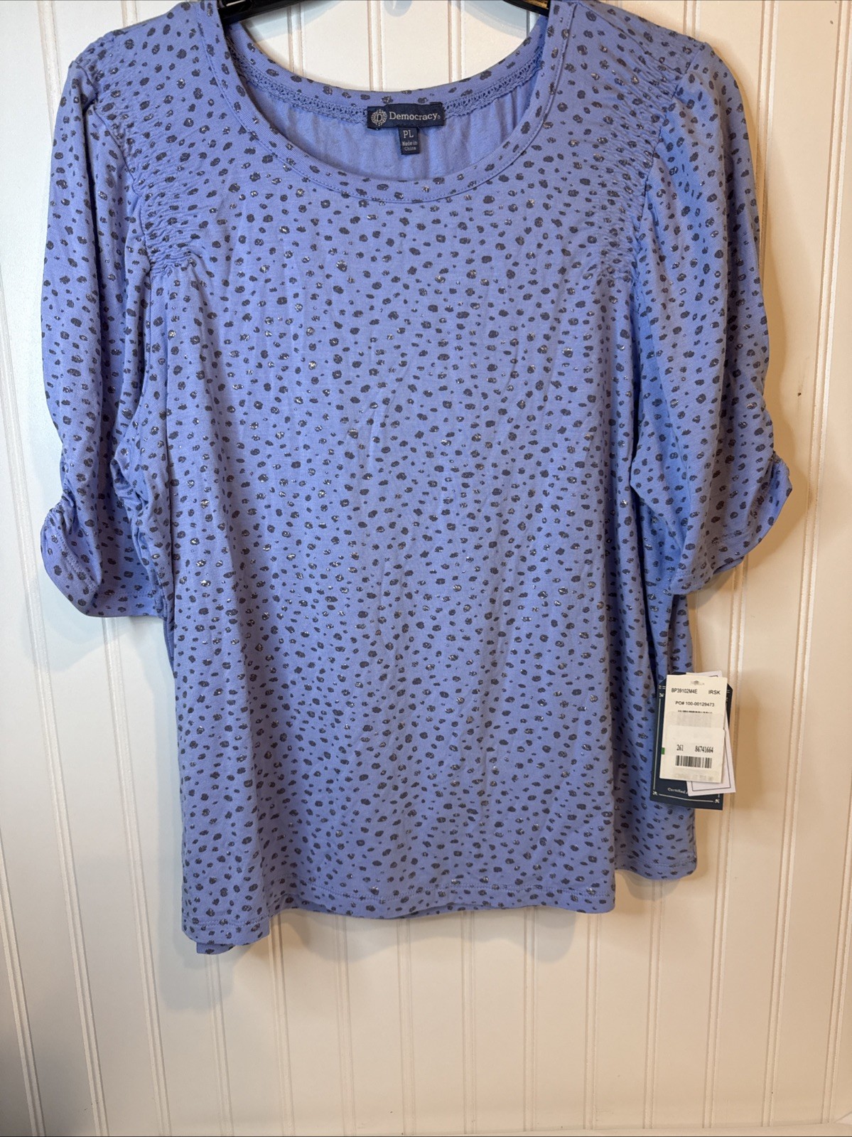 Democracy woman’s P-L Ruched Elbow Length Purple leopard top