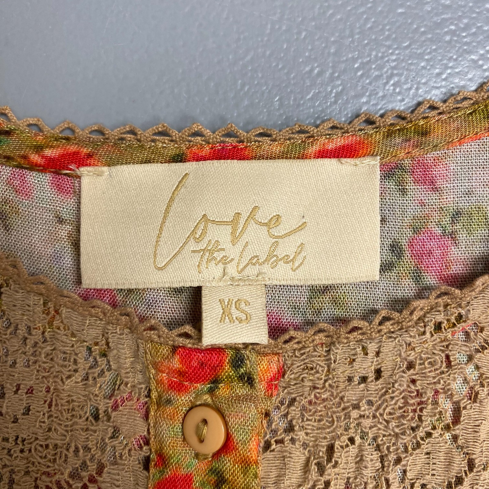 Love The Label Womens Orange Floral Richy Crochet Lace Buttondown Blouse XS