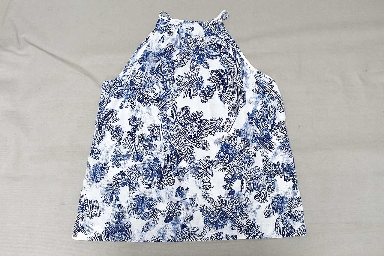 Banana Republic Women’s Halter Neck Blouse Size L Blue White Paisley Sleeveless