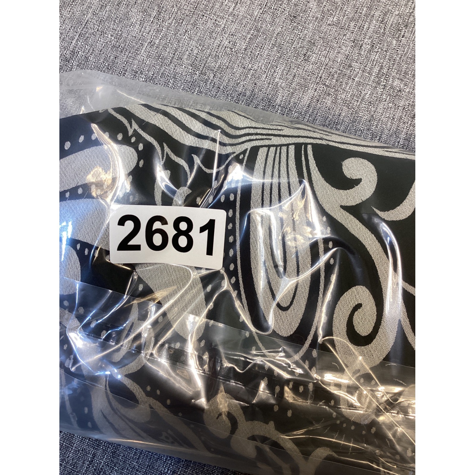 New York City Design Co. Black White Paisley Silk Beaded Camisole Top L Sexy