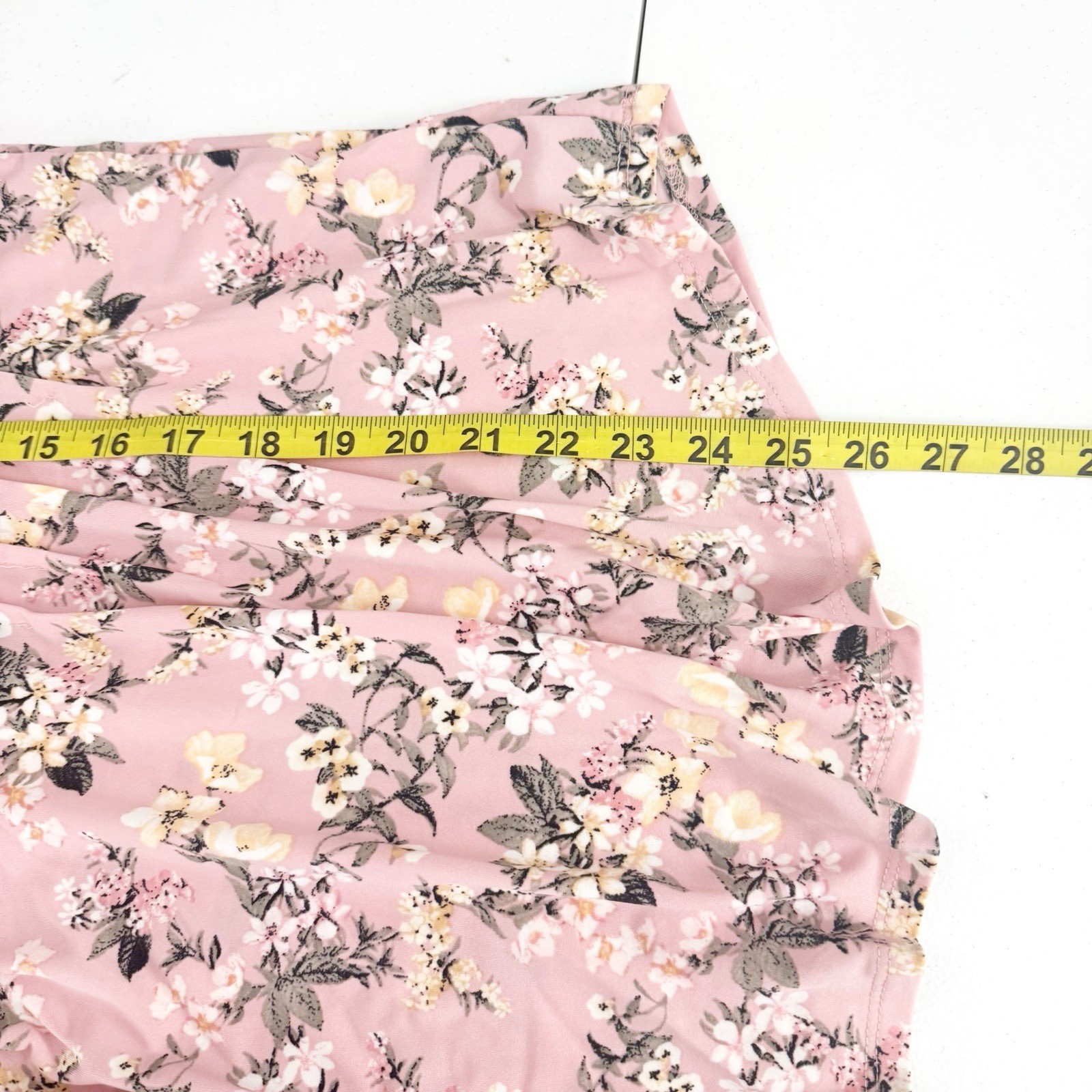 Cocomo Women’s Floral Pintuck Tunic Top Size S Pink