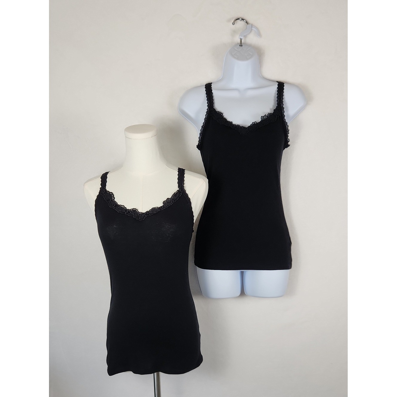 2 Lace-Trim Tank Tops Black Size Medium (Set of 2) by Mossimo Supply Co.
