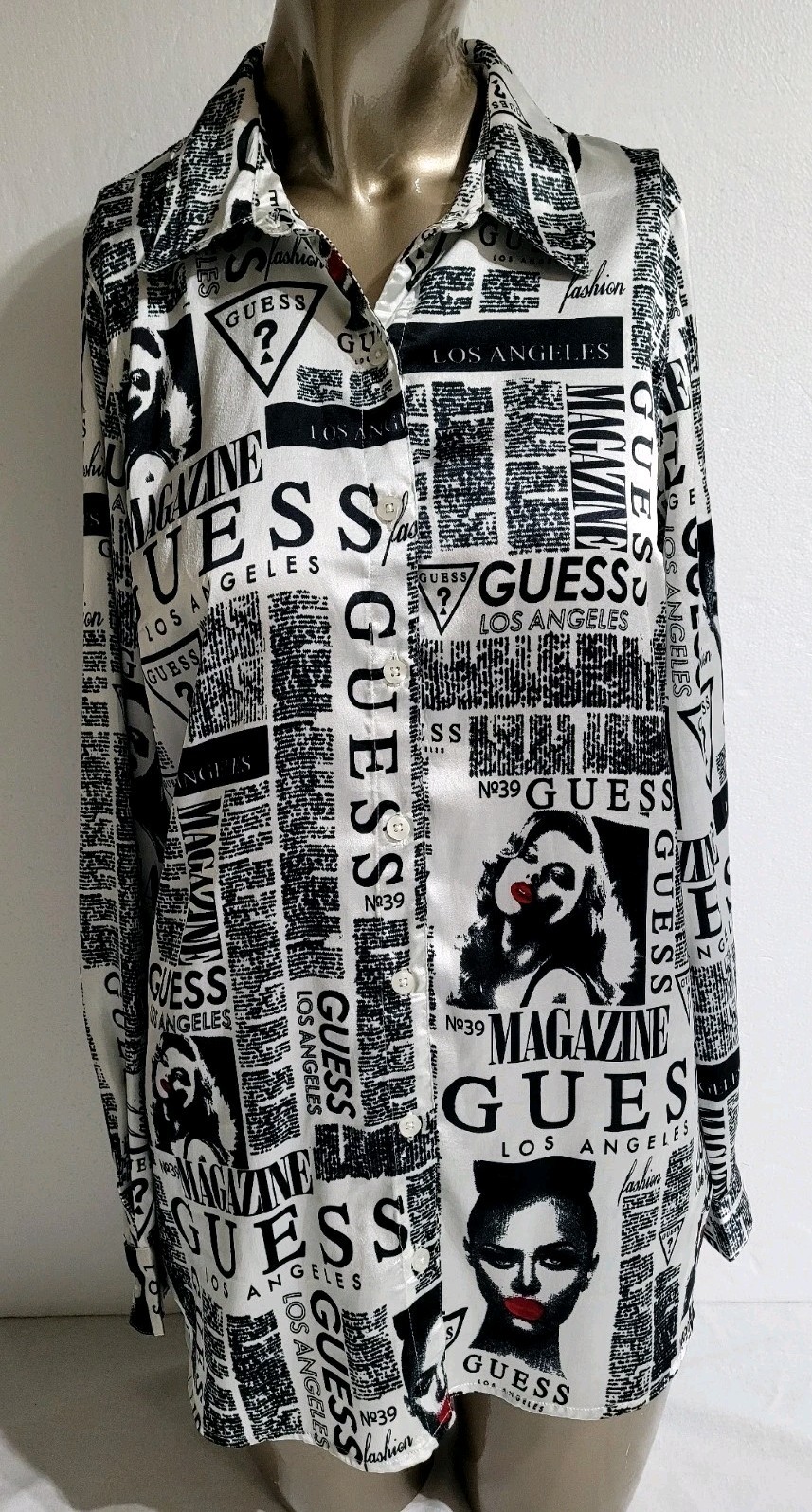 Guess Los Angeles Logo & Newsprint Graphics Women’s Size S Button Down Blouse