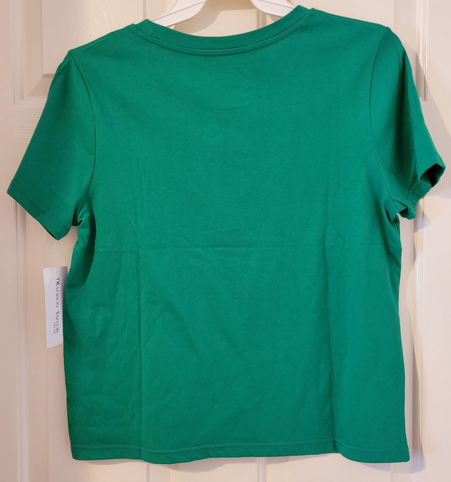 Madison Taylor Holiday TShirt~Short Sleeve ~ Christmas Dog ~Green~Petite ~NWT