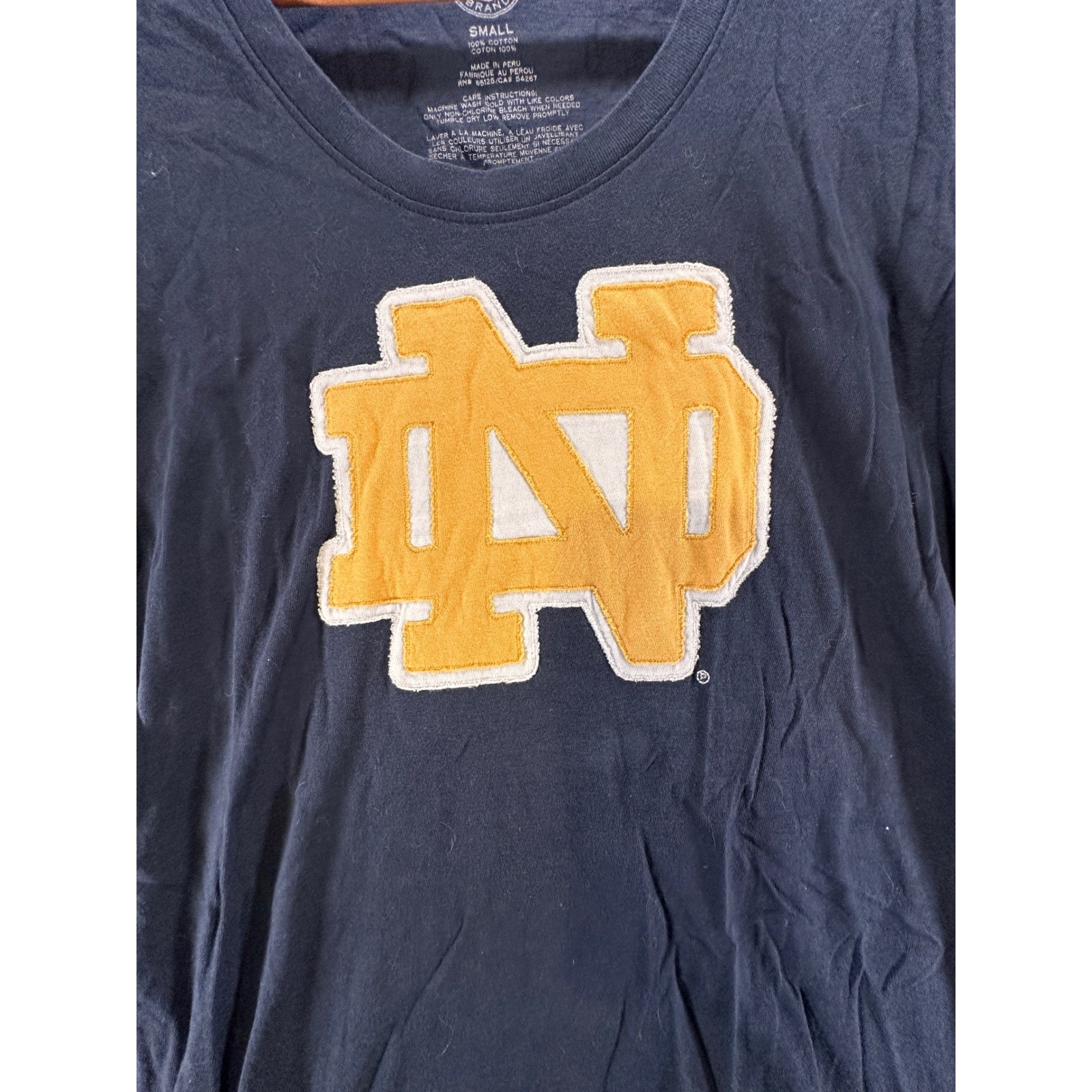 47 Brand Notre Dame Fighting Irish Navy Blue Striped Sleeve T-Shirt Womens Small