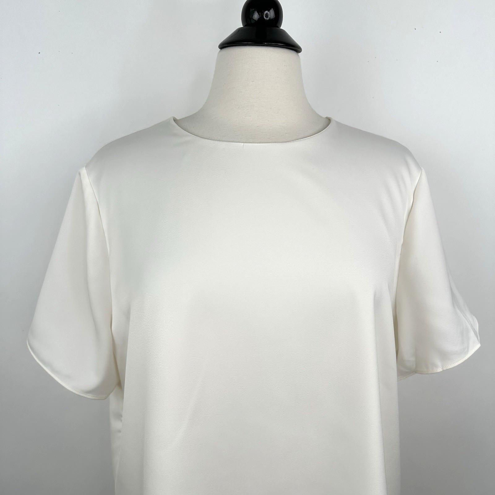 Banana Republic Factory Classic Crew Neck Blouse XL Snow Day White Lined NWT