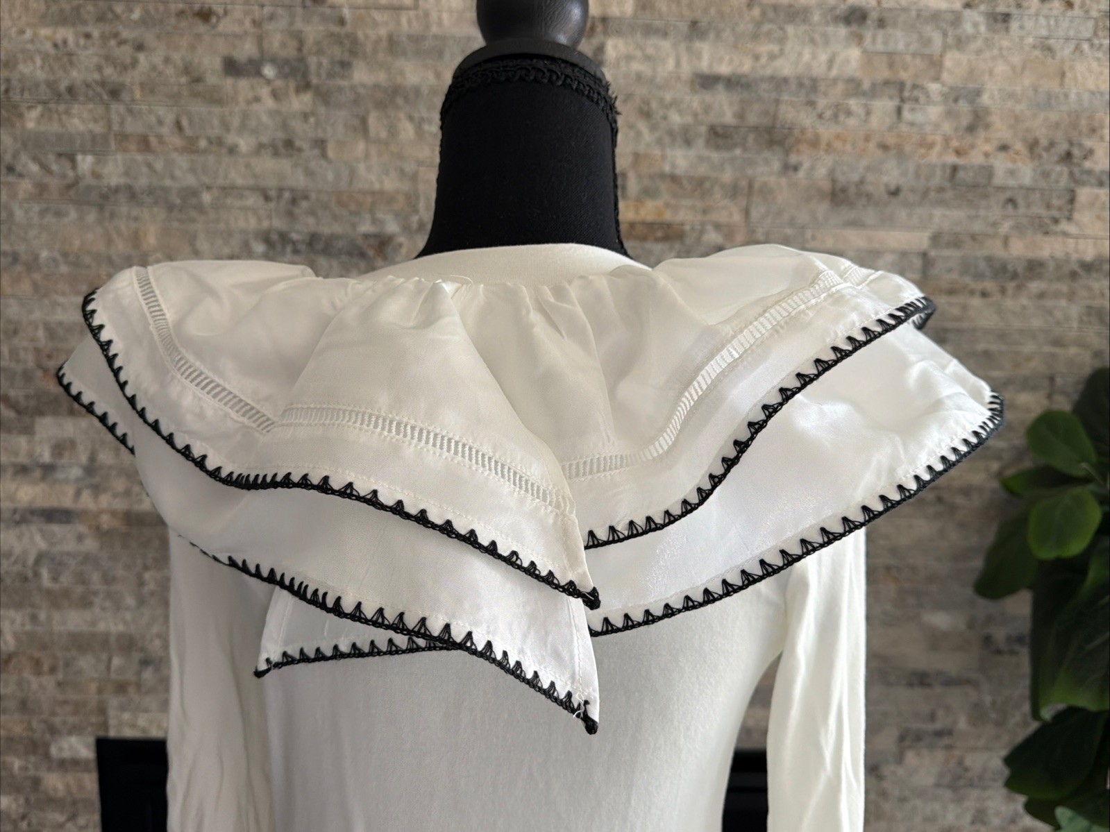NWT Gracia Women’s White Ruffled Satin Trim Top Size S Elegant Statement Blouse