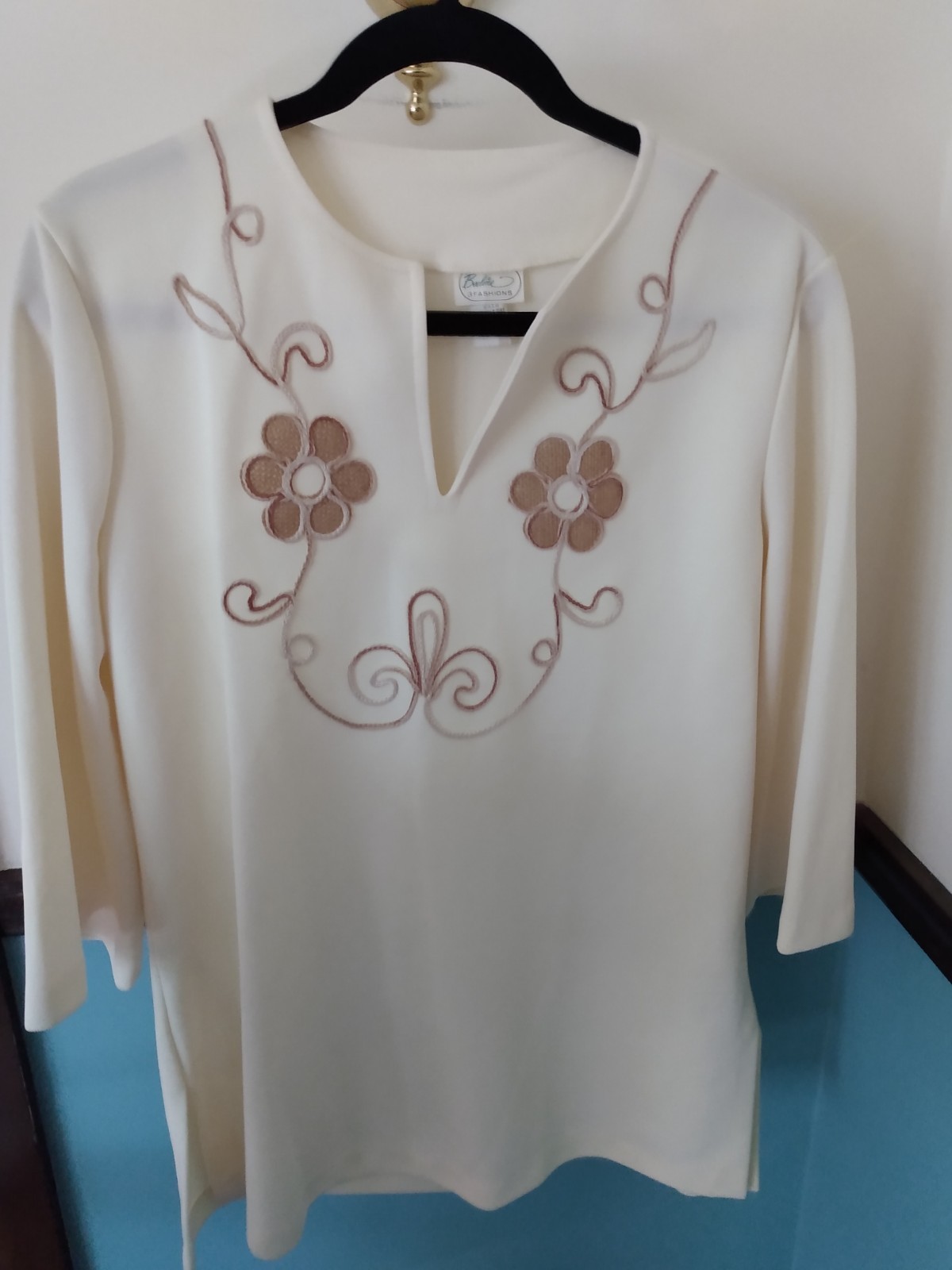 Vintage 1960s 1970s Beeline Retro Mod Hippie Boho Ivory Off White Womens Top Q