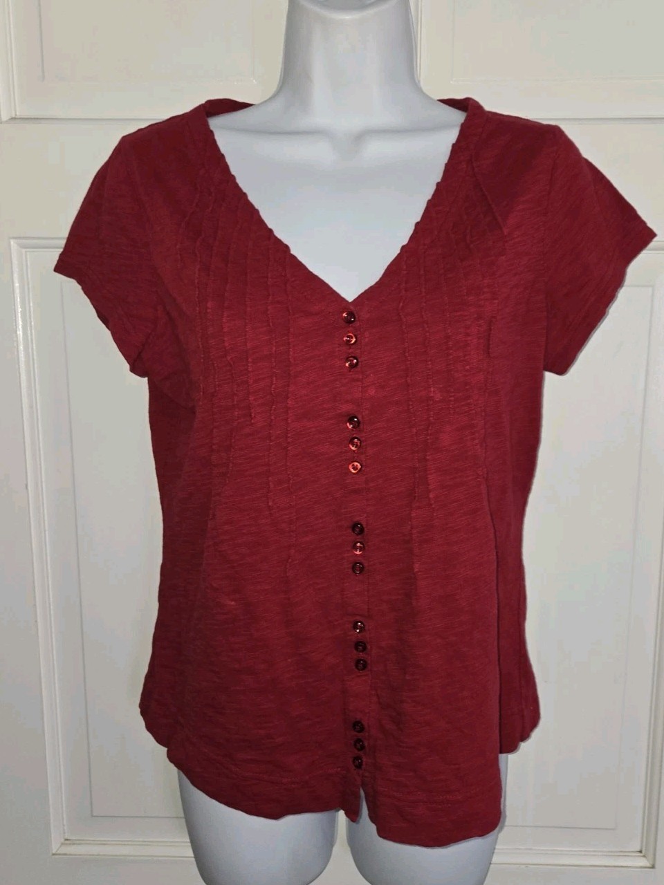 ISABELLA BIRD Scarlet red Pintuck Pleat V-neck Cotton Pullover Top S