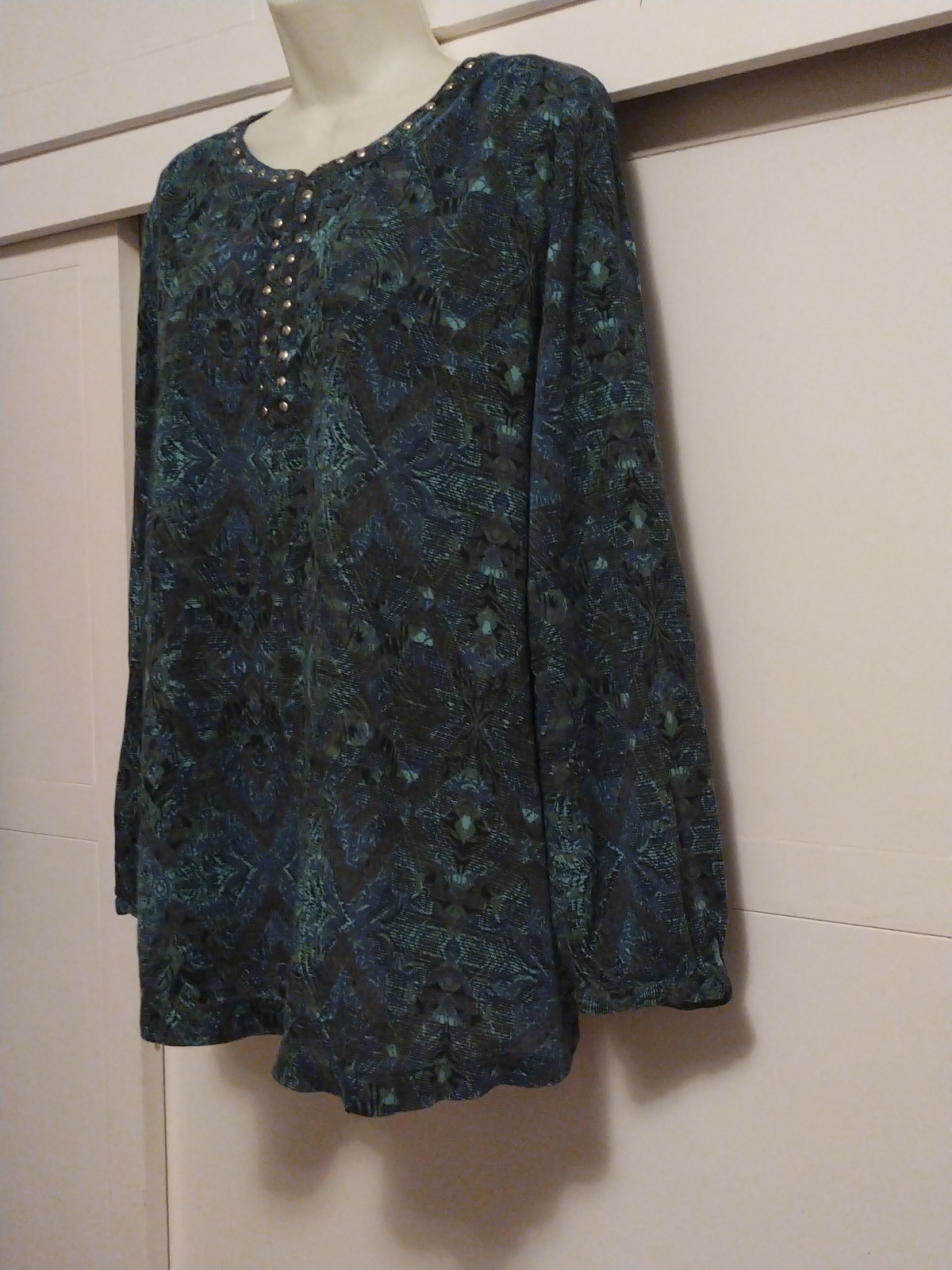Sun & Shadow Green Boho Studded Long Sleeve Tunic Womens Size Large Cotton Top