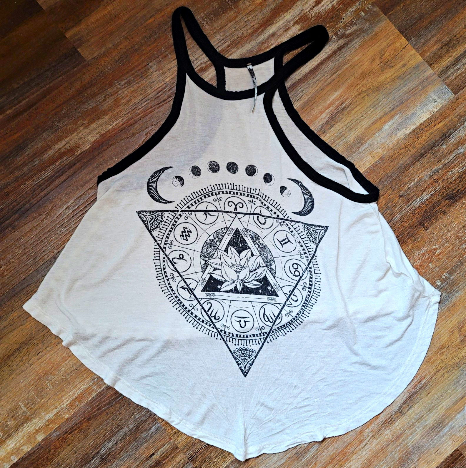 JC Fash, Inc Moonphase Halter Neck Racerback Graphic Print Tank Top M (B1)