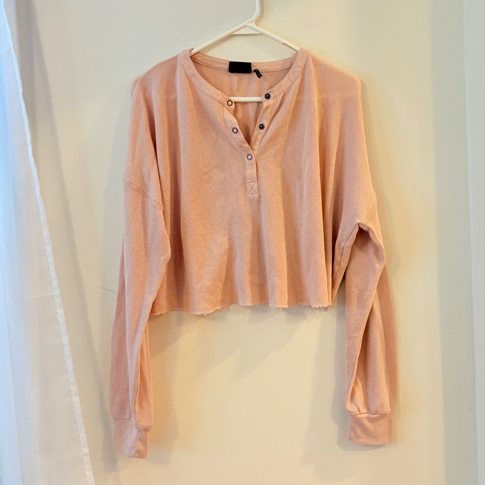 Out From Under Peach Pink Long Sleeve Knit Henley Crop Size Medium Lounge Comfy