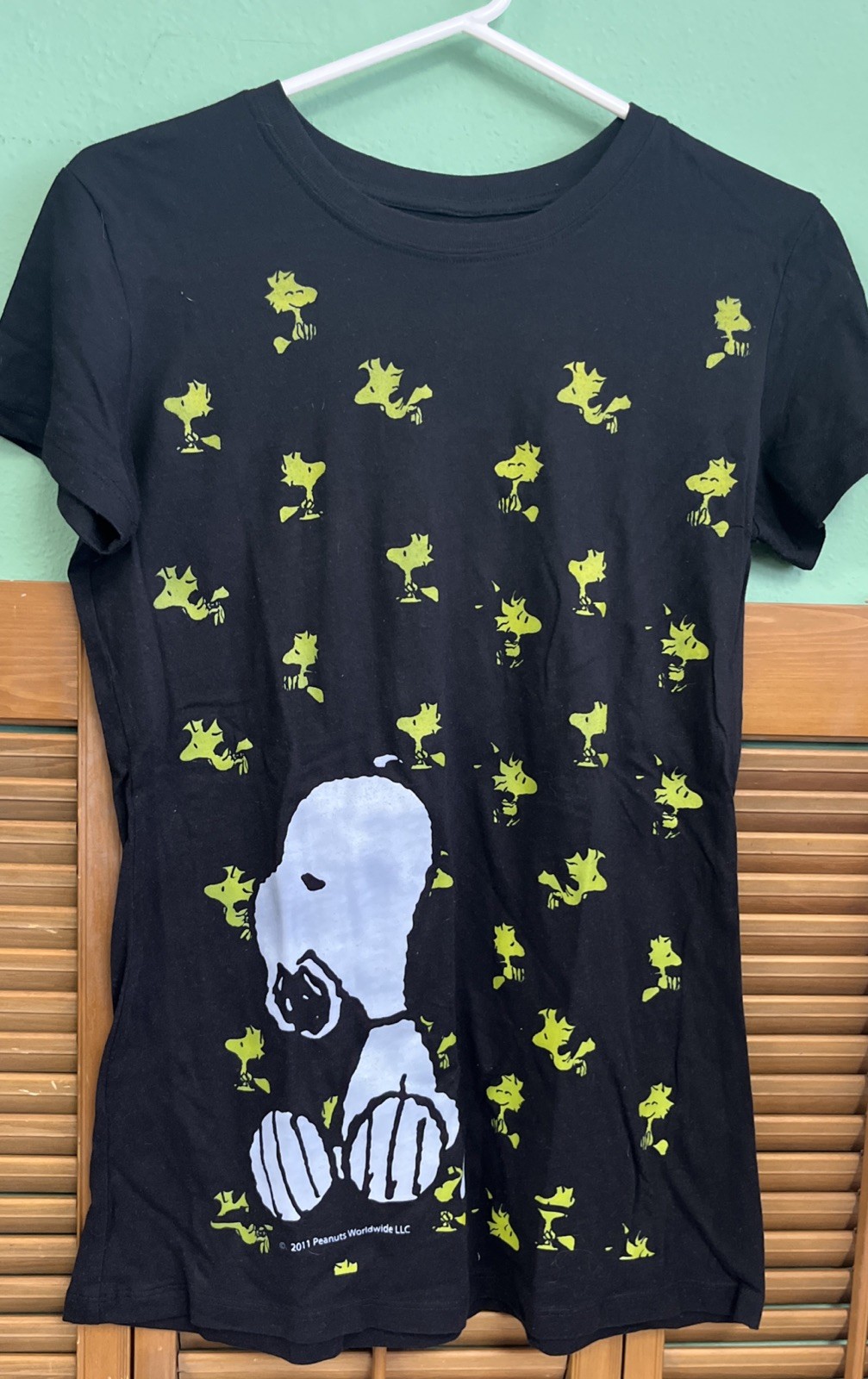 Peanuts And Woodstock Snoopy Size XL Black Women’s Shirt