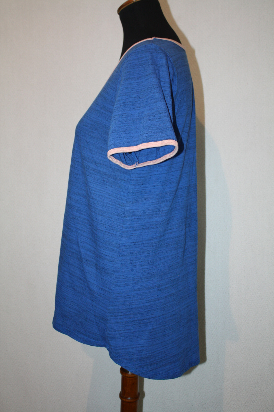 LuLaRoe L Top Classic Tee Heather Royal Blue w/ Pink Ringer Short Sleeve Cotton