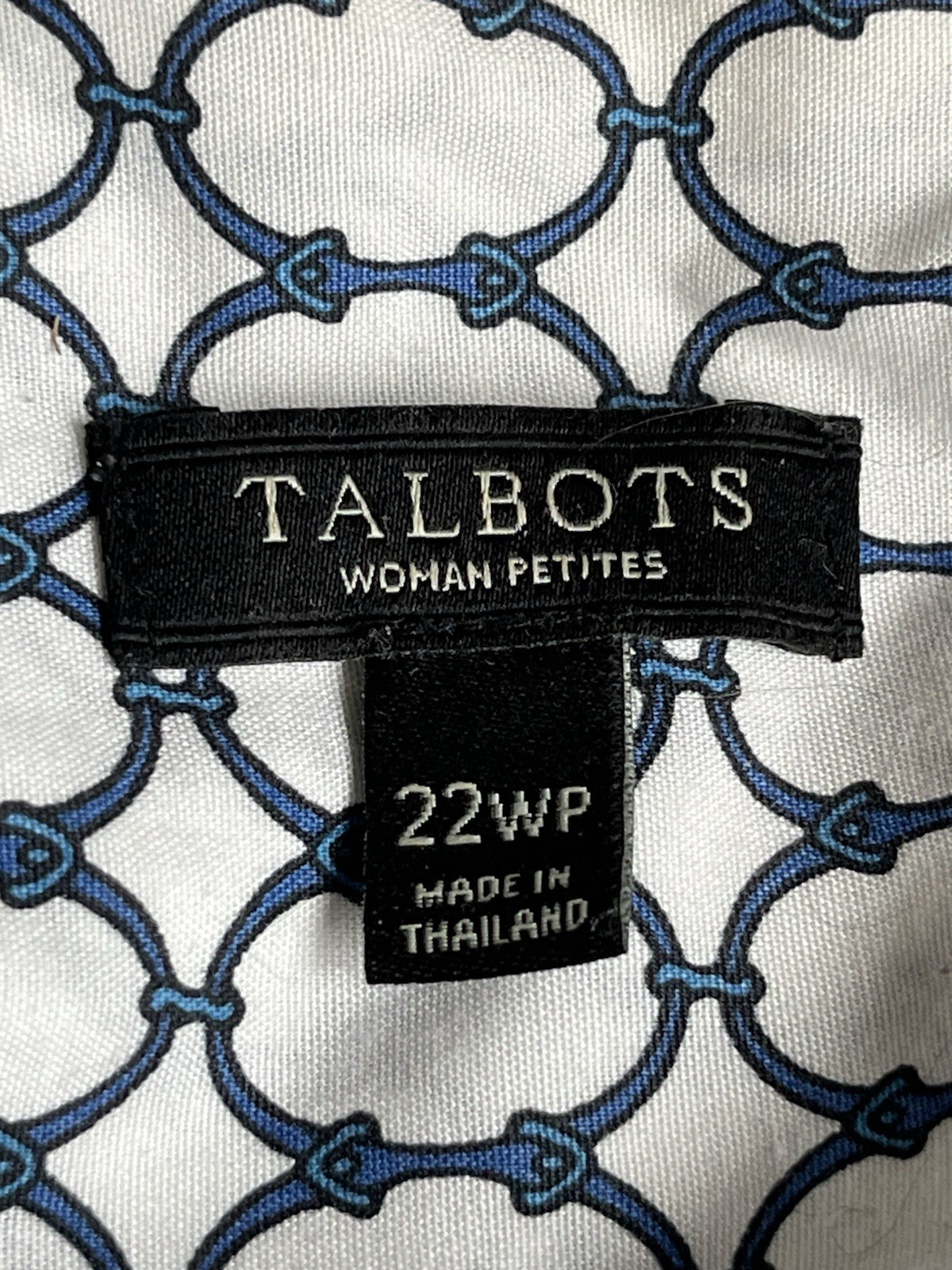 TALBOTS Blue And White Wrinkle Resistant Button Up Shirt Size 22Wp Chain Design