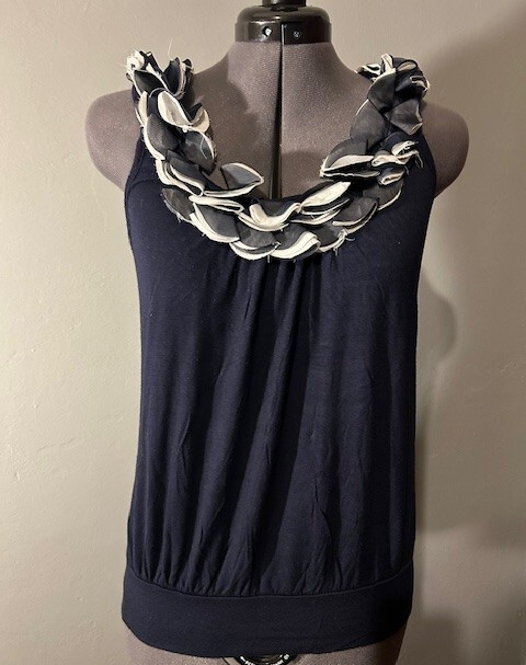 Charlotte Russe Women’s Navy Blue Tank Top Raised Floral Neckline Large