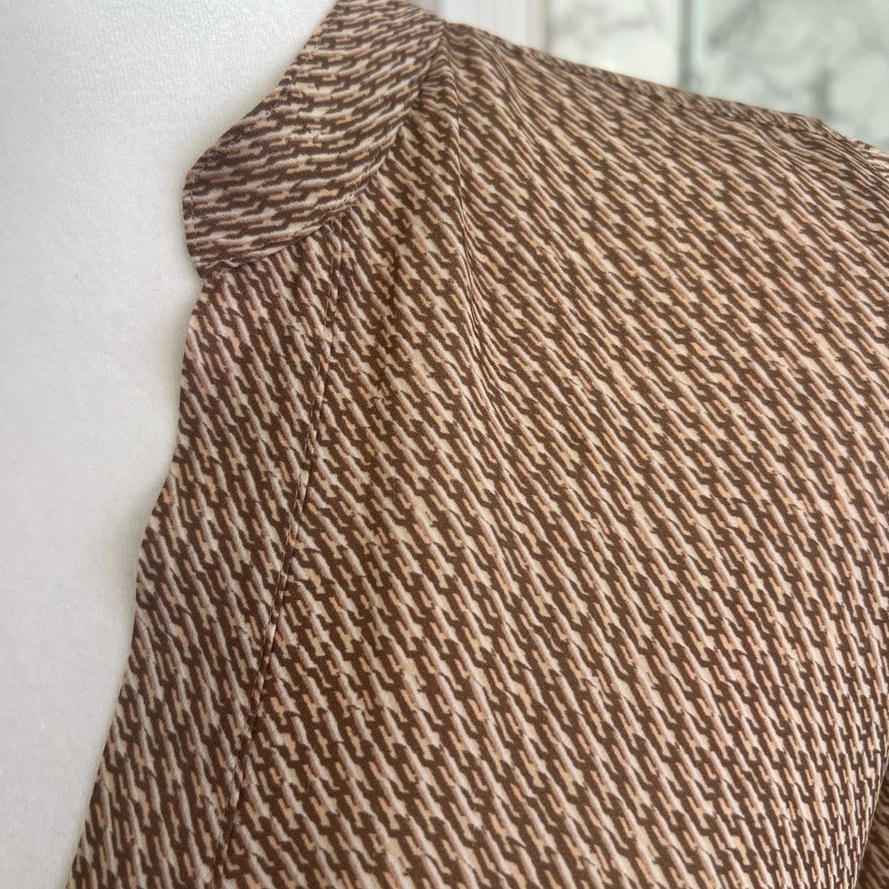 Vince silk pale peach and tan Blouse size 2
