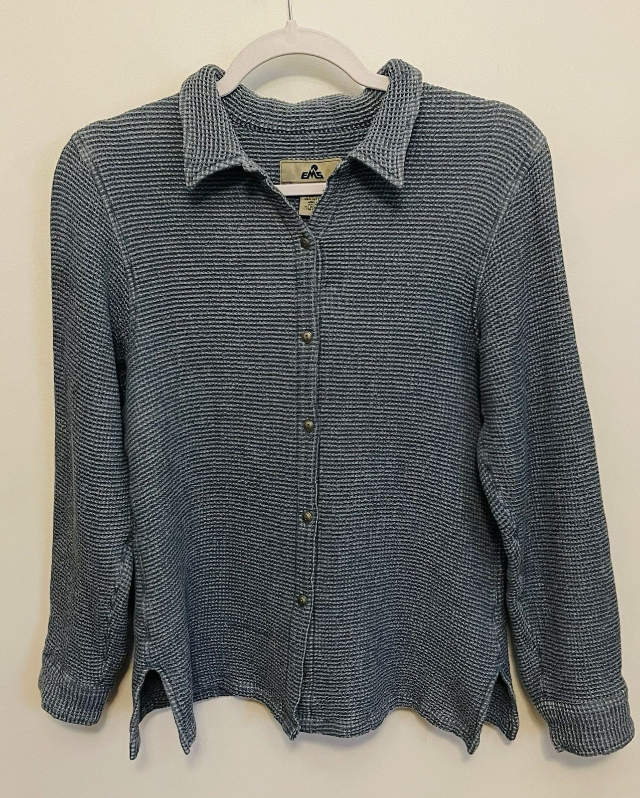 Vtg EMS Eastern Mountain Sports Blue Waffle Knit Button Up Women S Metal Buttons