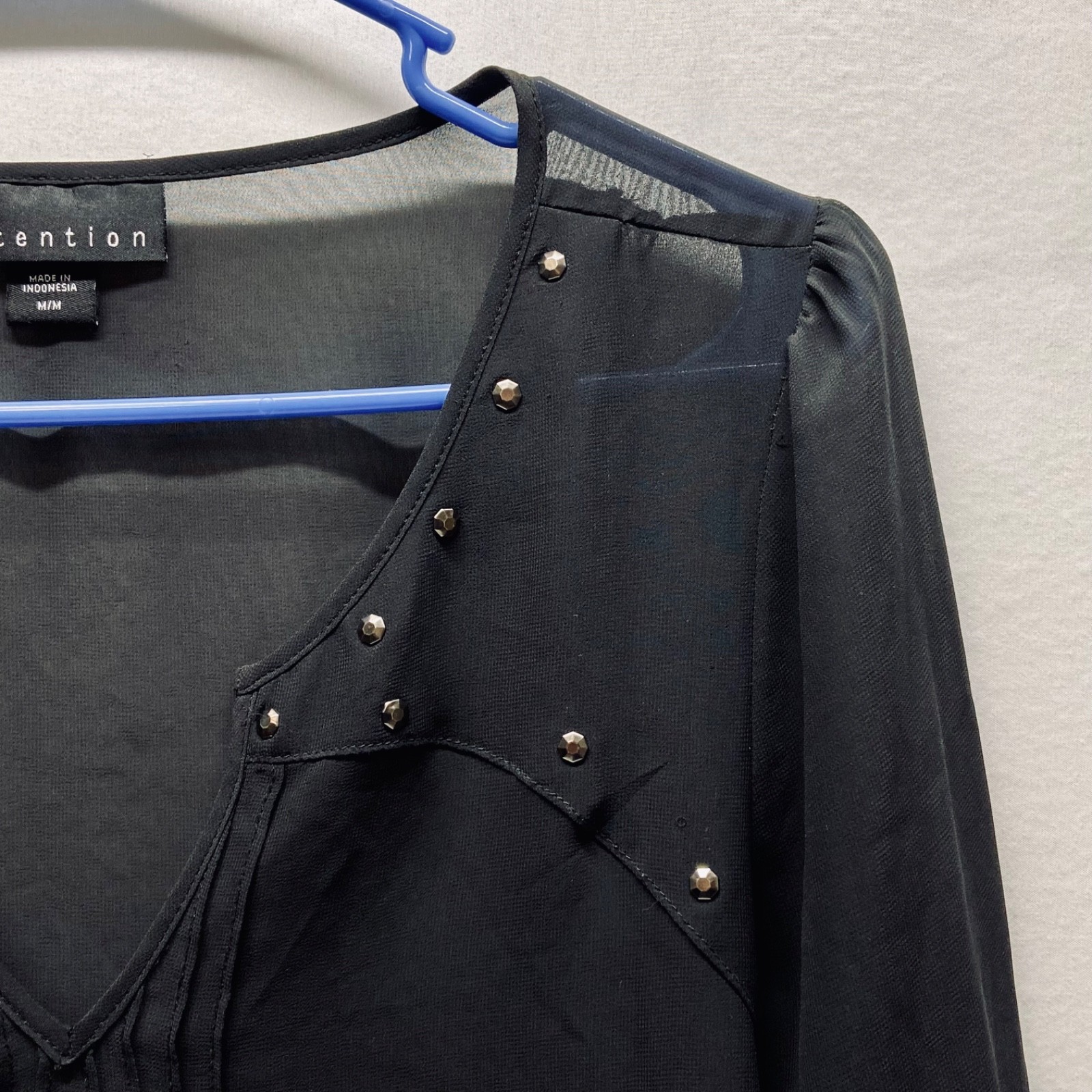 Attention Blouse Womens Medium Black Sheer V-Neck Studded 3/4 Sleeve Popover Top