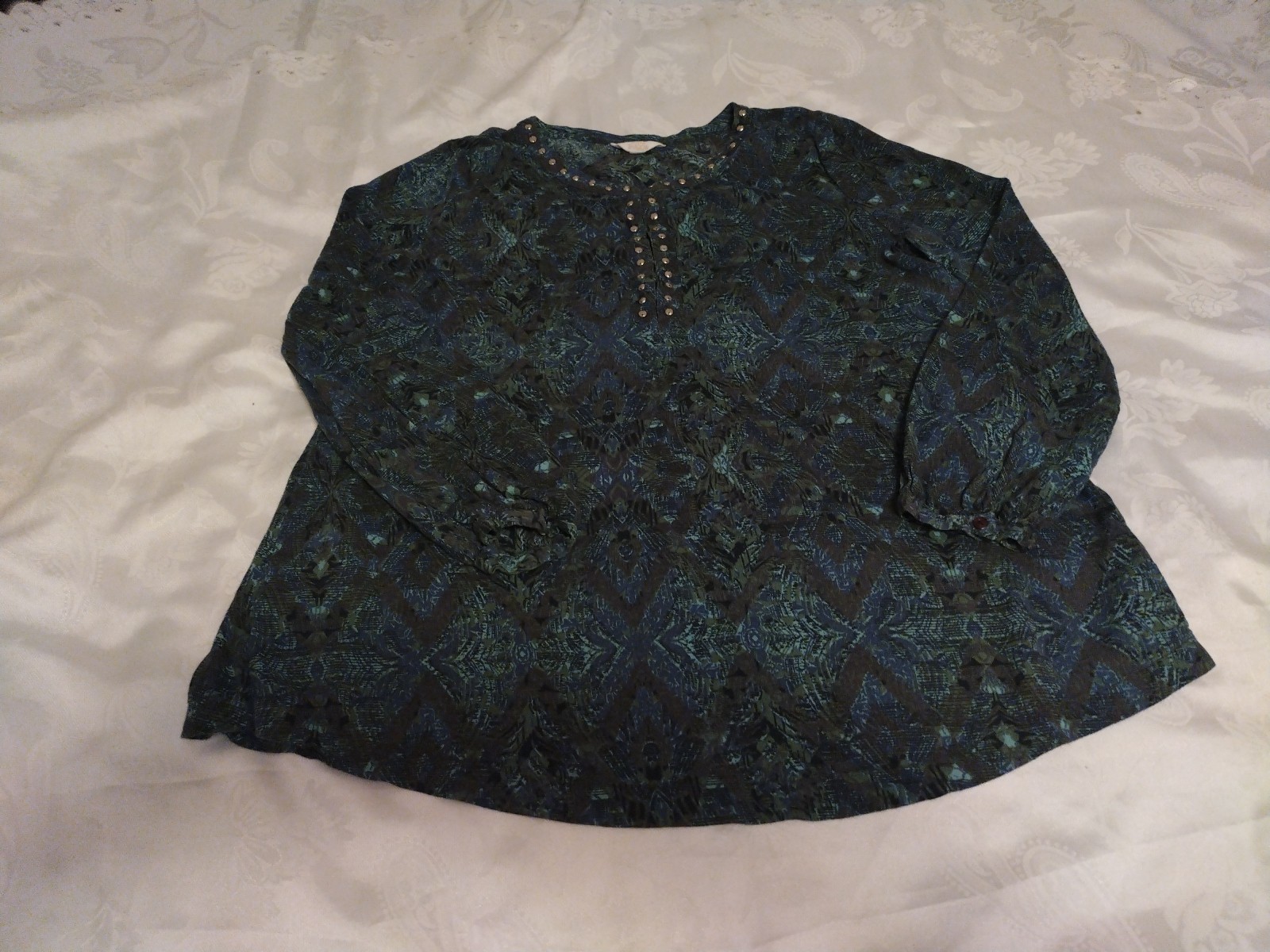 Sun & Shadow Green Boho Studded Long Sleeve Tunic Womens Size Large Cotton Top
