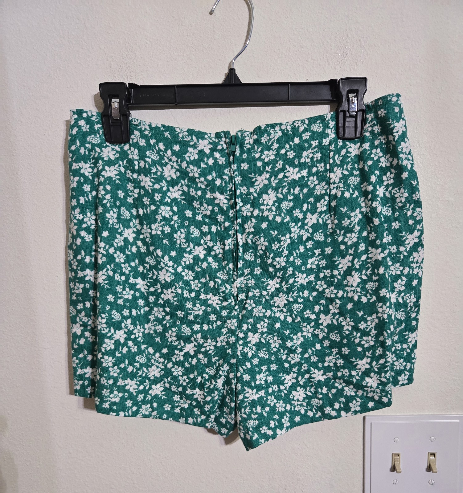 NWT COPPER KEY 2-Piece Women’s Green Floral Sleeveless Blouse And Skort Sz M