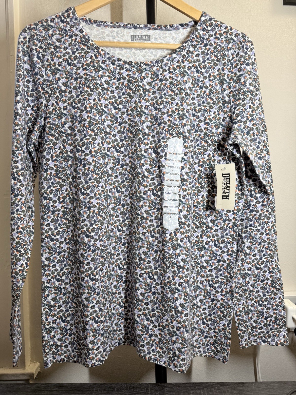 NWT Duluth Trading Womens Floral No-Yank Long Sleeve V-Neck Tee T-Shirt, Size L