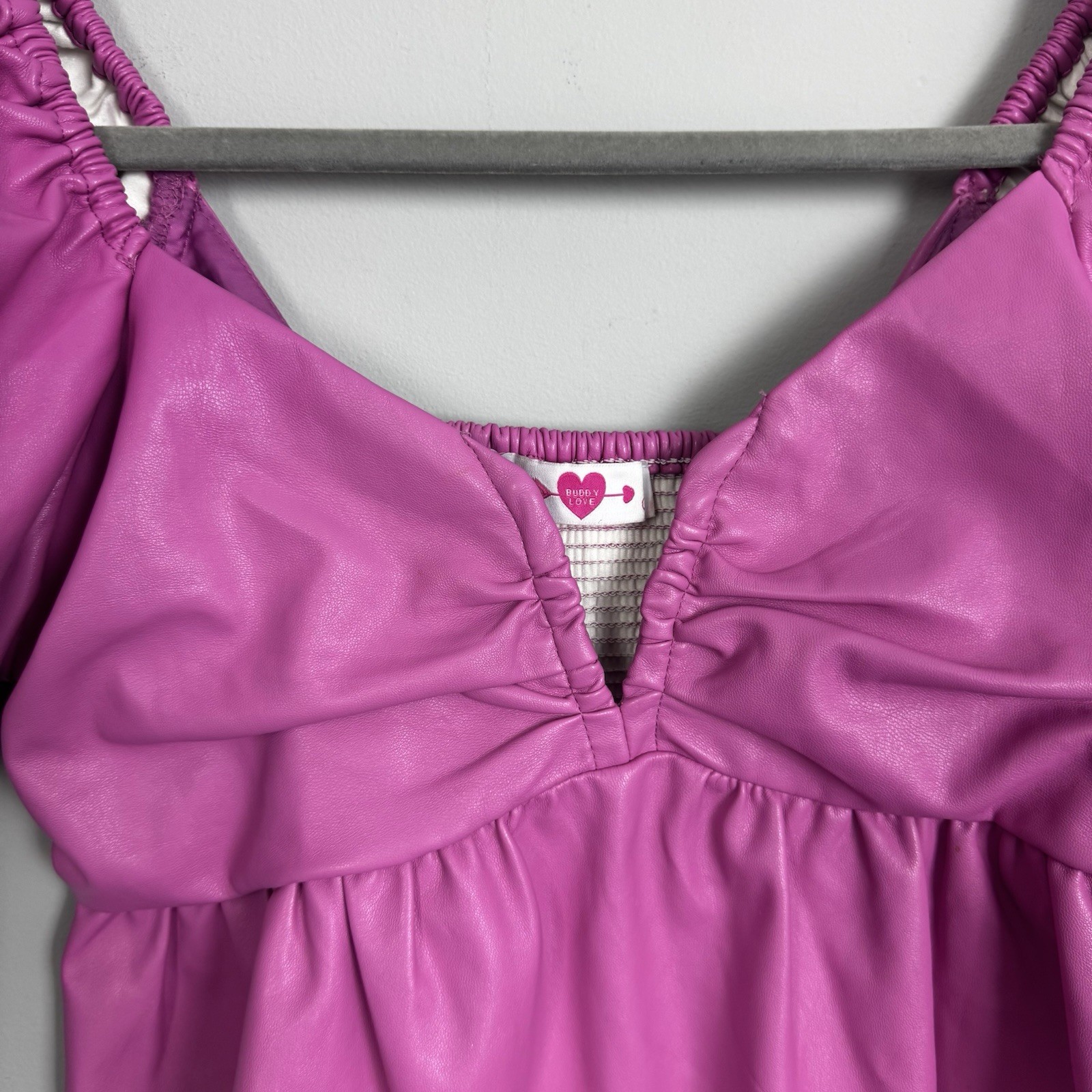 BUDDY LOVE | Fitted Puff-Sleeve Peplum Top in Vibrant Magenta Women’s Size Small