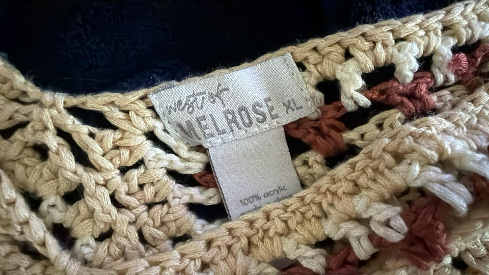Women’s Lace knit Top By West Of Melrose Size XL
