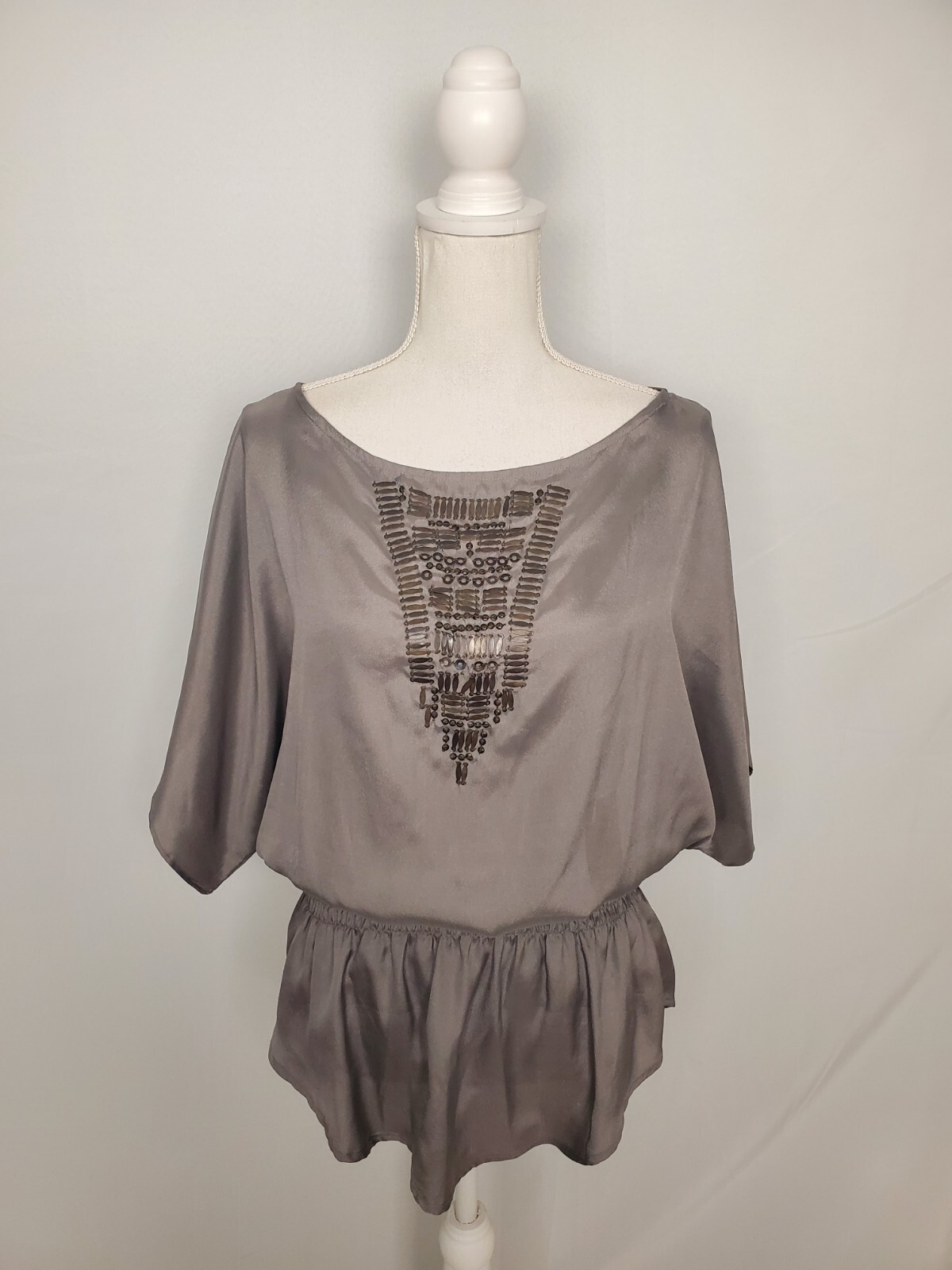 Calvin Klein Jeans Gray Satin Elastic Waist Top Metal Beaded Front Womens Med.