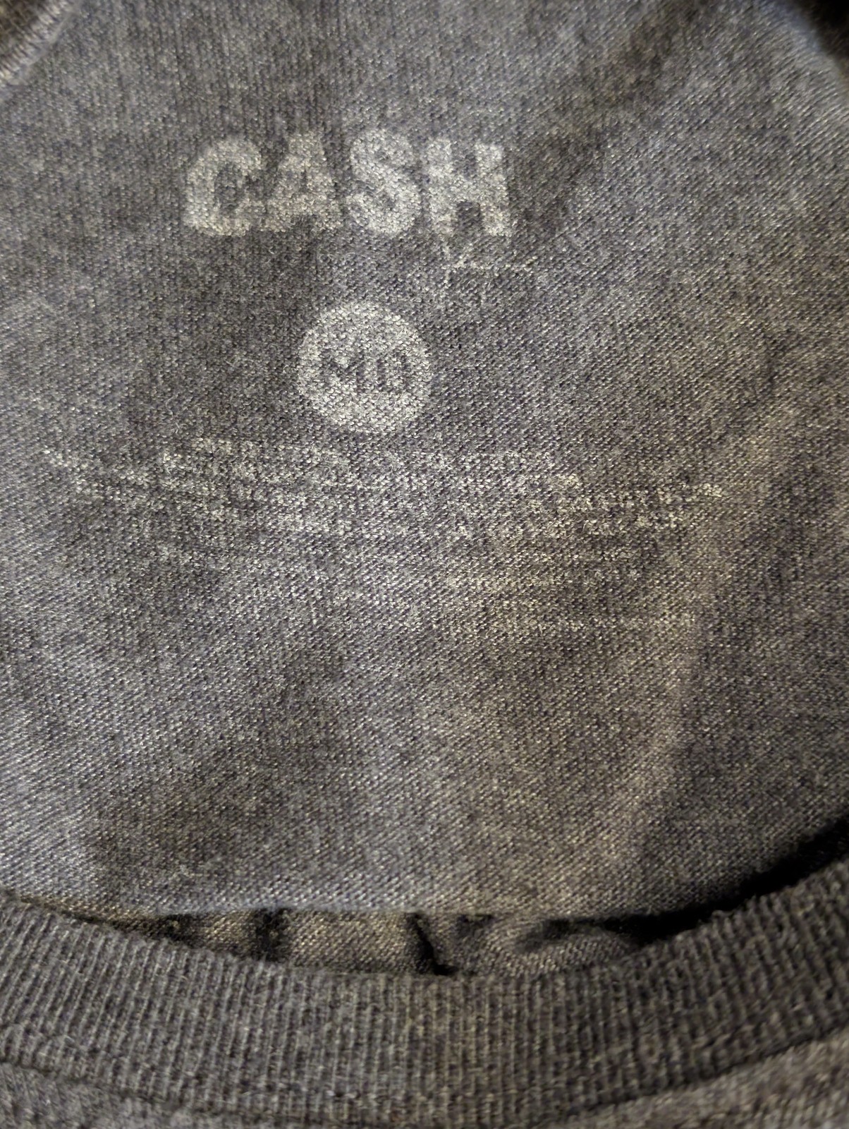 Johnny Cash Man In Black Medium Gray Women’s Band Tee Shirt 17.5″ W X 25.5″ L