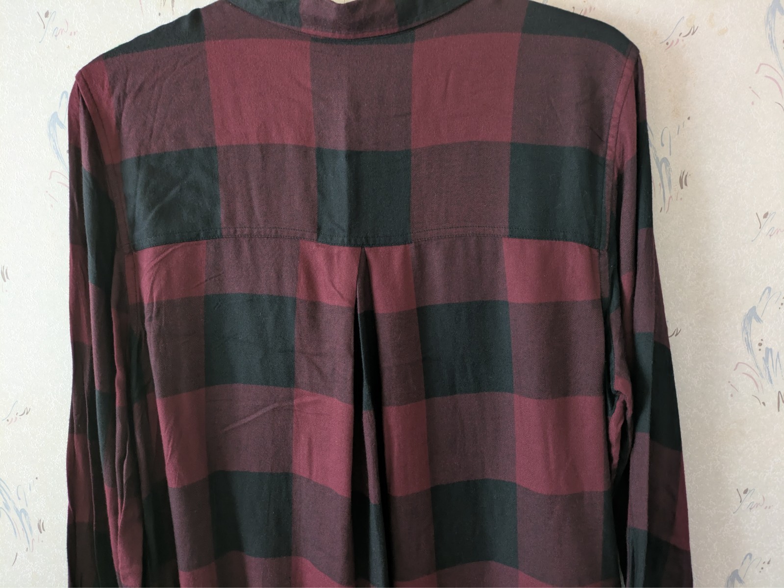 NWT Falls Creek Women’s Size XL LS Burgandy Black Plaid Hi-Lo Button Tunic Shirt