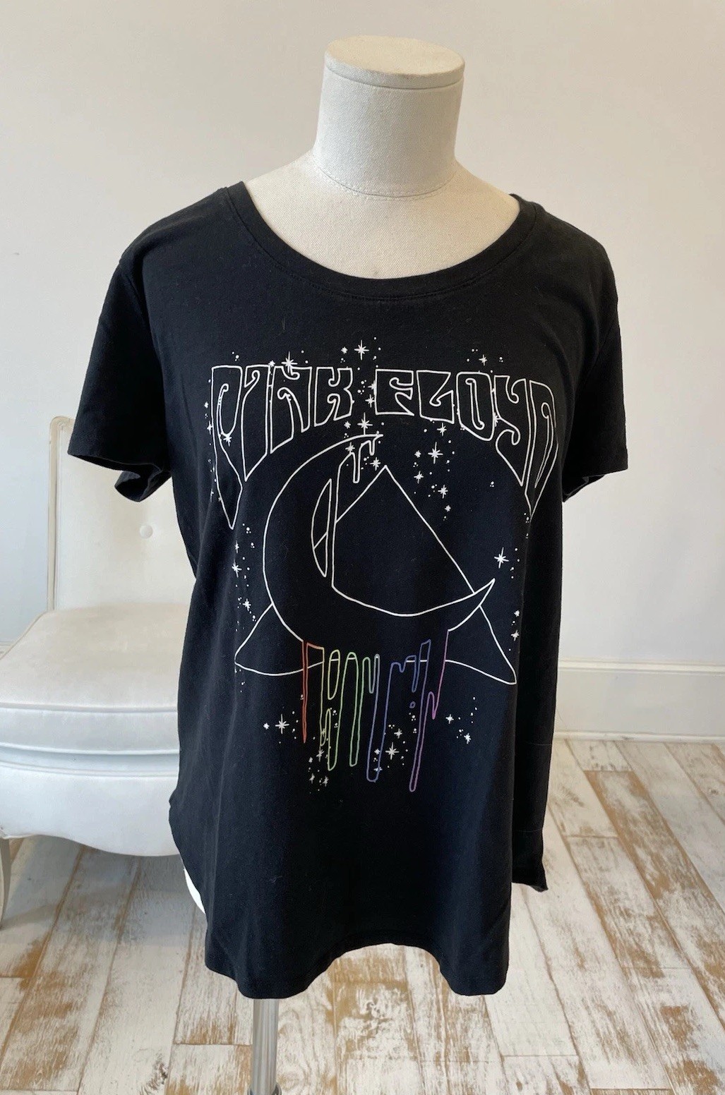 Pink Floyd Black Rainbow T Shirt Women’s Size L Graphic Short Sleeve Moon Stars
