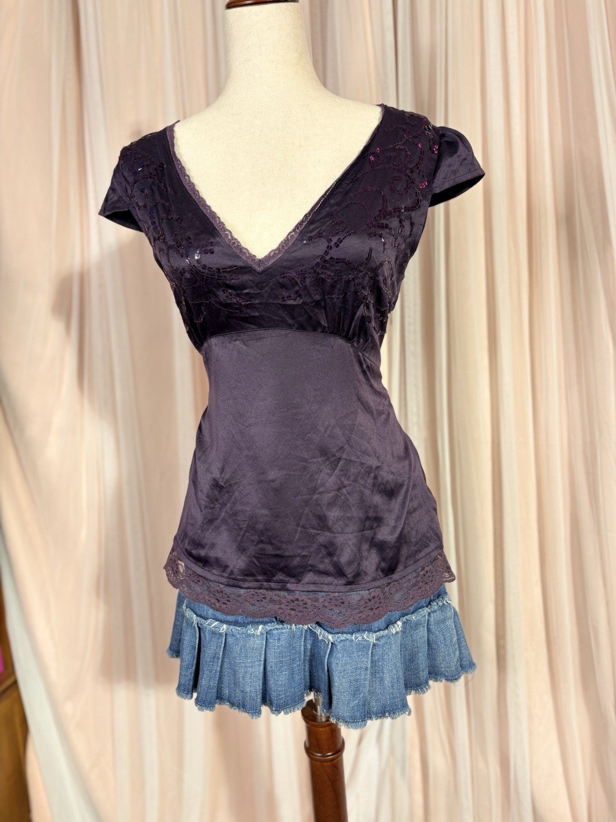 Vero Moda Purple Satin Sequin Lace Top Medium Y2K Deep V Neck Whimsigoth