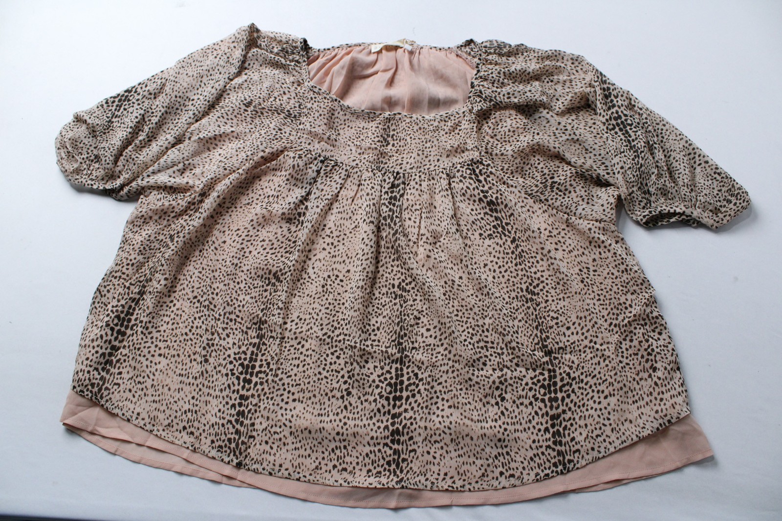 By Together Women’s 3/4 Sleeve Leopard Print Blouse MH7 Pink Large NWT
