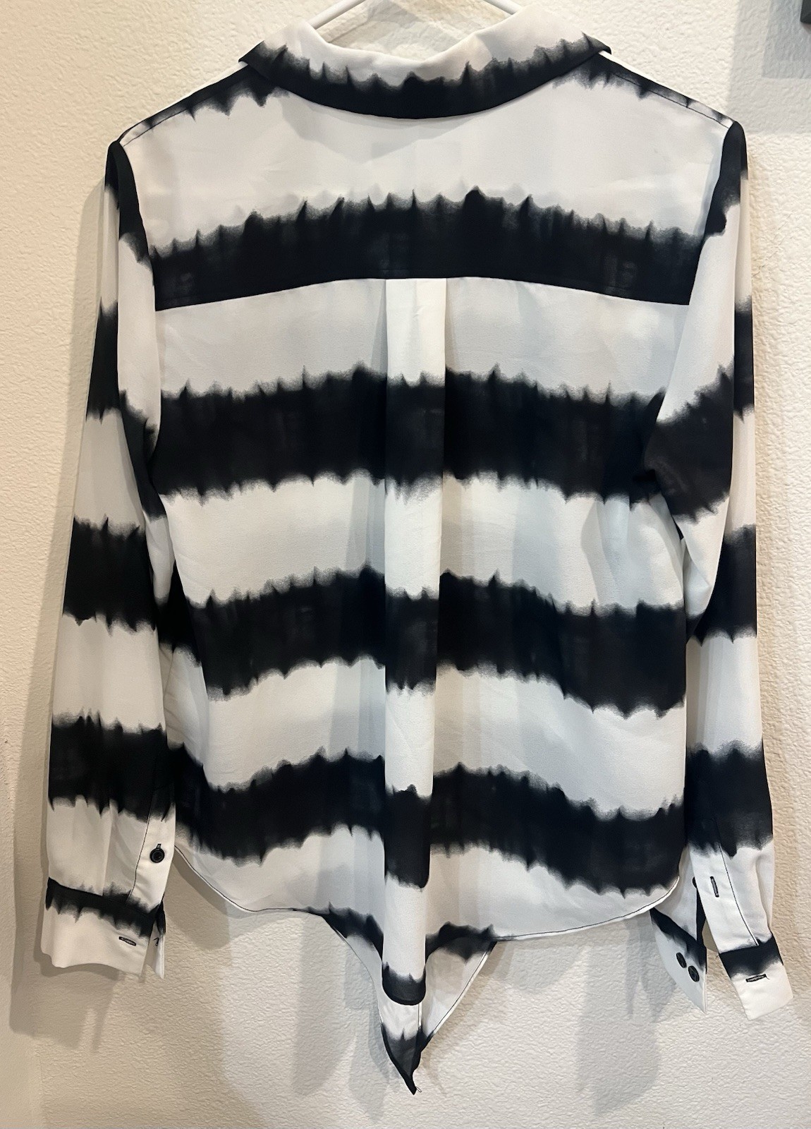 I.N.C International Concepts Long Sleeve Blouse Size 6 Small Black And White INC