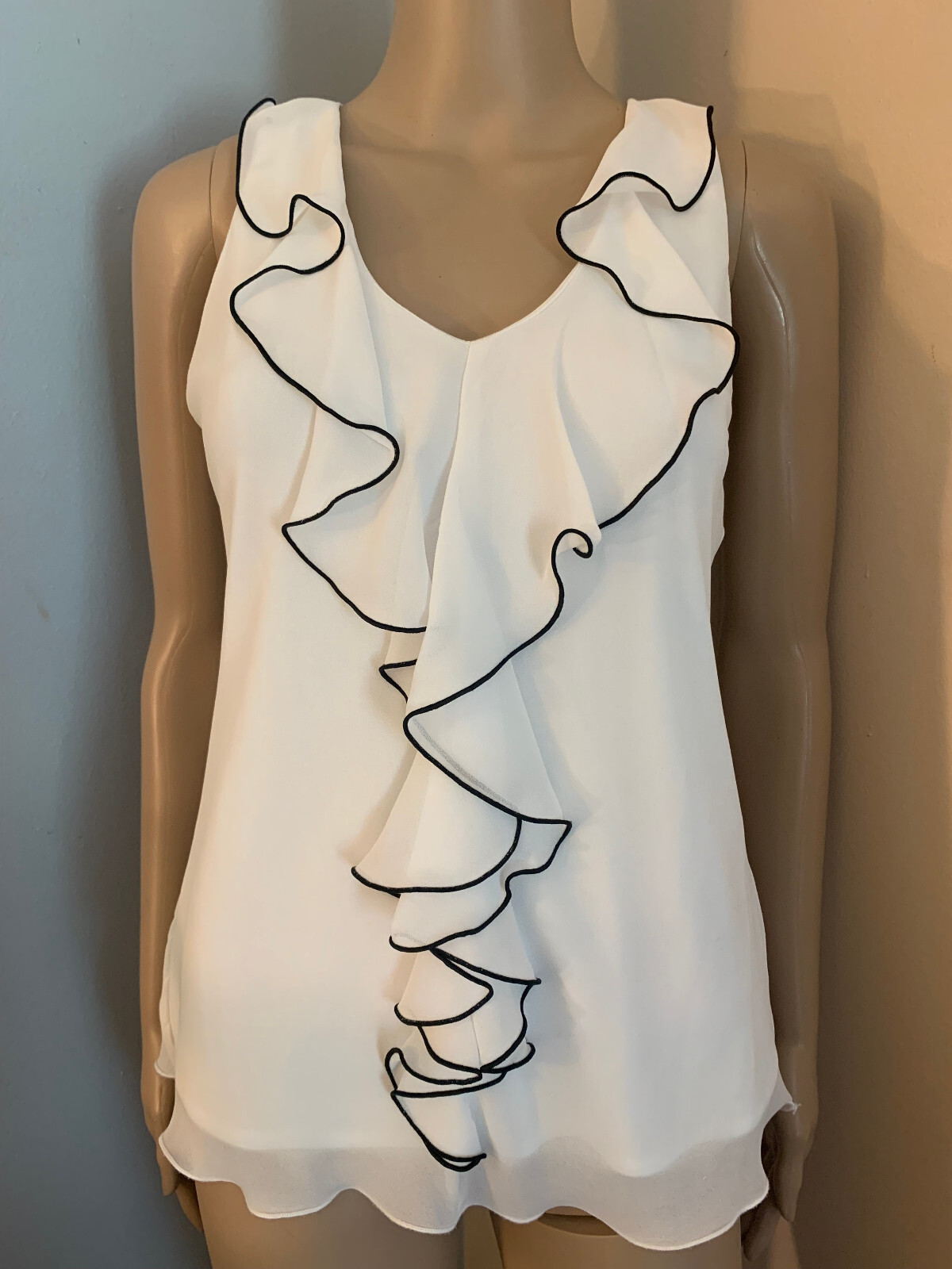 BCX Sz S XS White Sheer Lined SLEEVELESS BLOUSE TOP Ruffles Back Black Lace